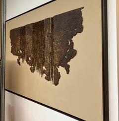 Escultura mural de técnica mixta, hierro sobre panel de madera, Populace de Mary Giles