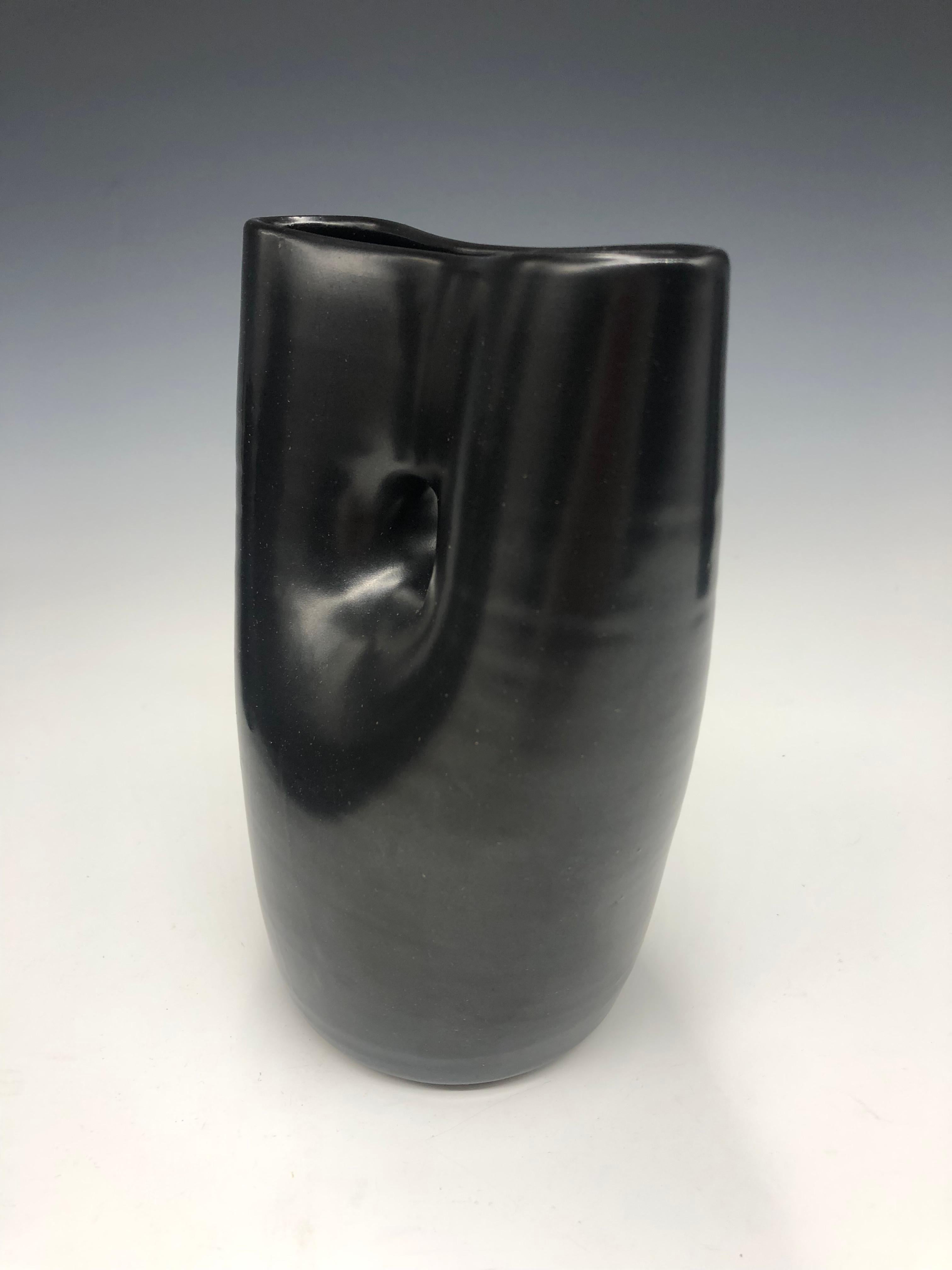 Vase sculptural 