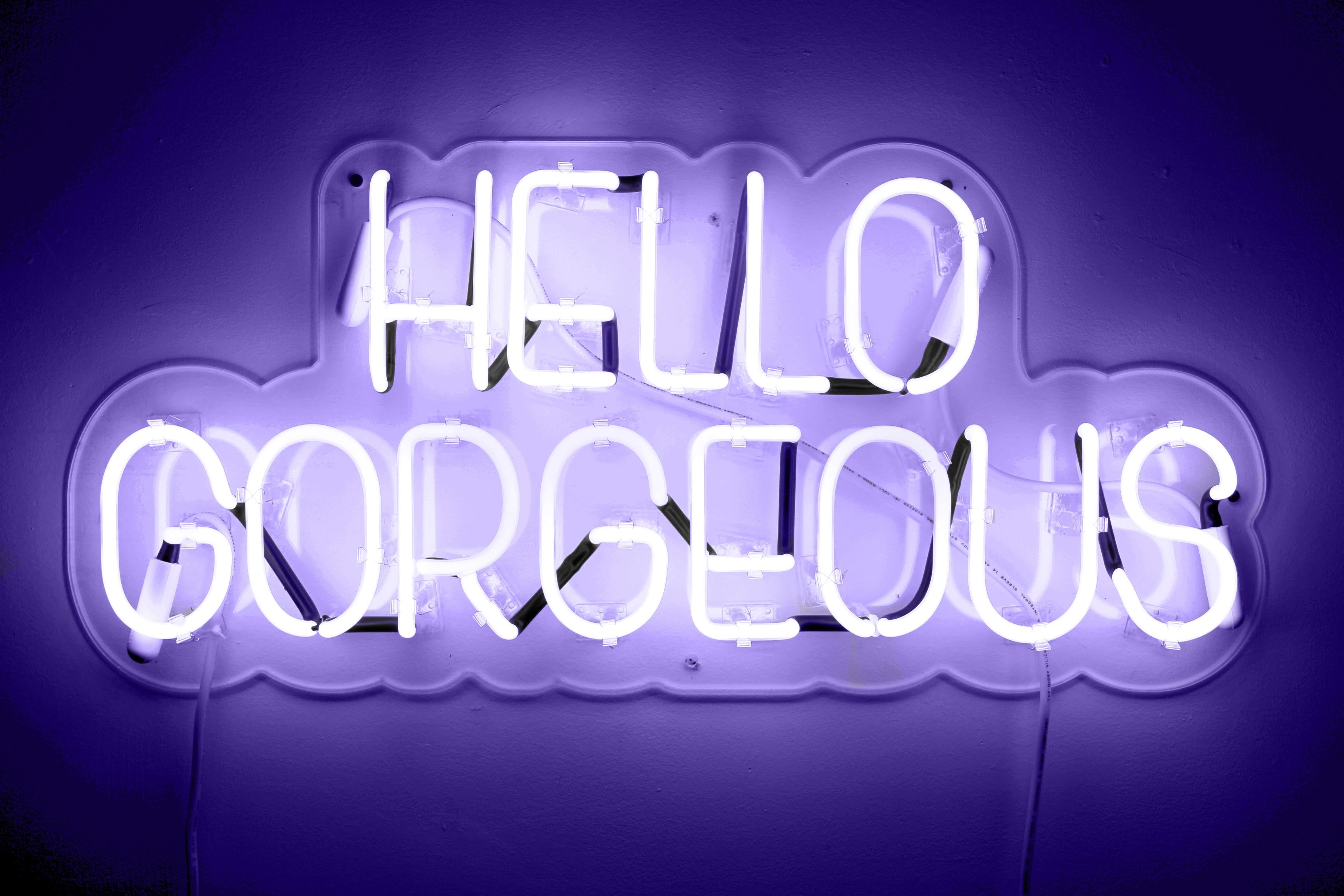 Hello gorgeous – neonfarbene Kunstwerke im Angebot 2