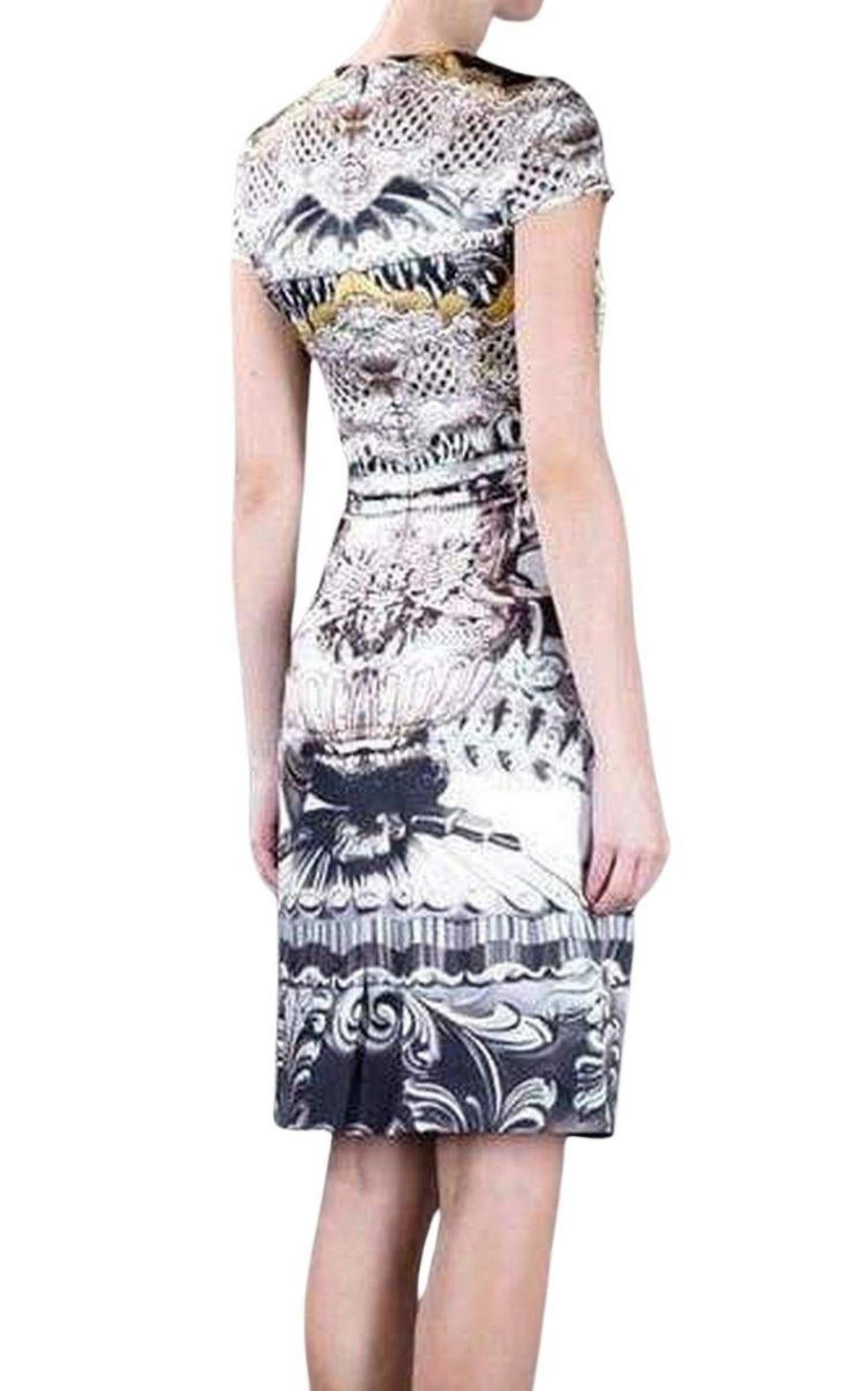 Mary Katrantzou Ebony Scroll Print Silk Dress UK 10 / US 6 In New Condition For Sale In Brossard, QC