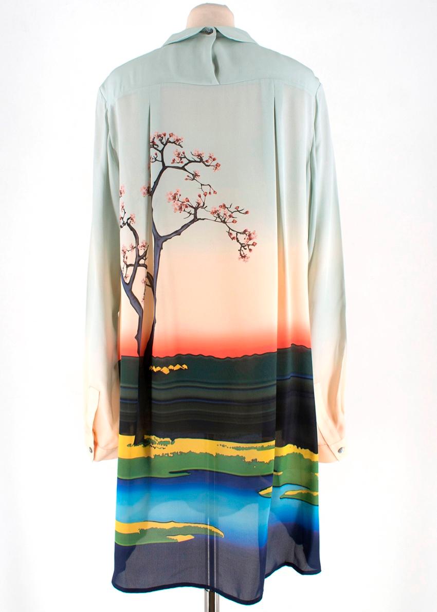 Mary Katrantzou - flamingo print sheer silk shirt dress

- long sleeve - button up cuffs - collar with button fastening on the back - flamingo multi colour print - darts at the chest

Please note, these items are pre-owned and may show signs of