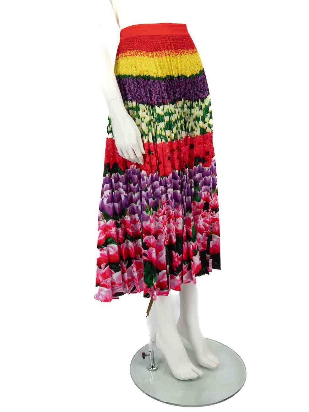 CONDITION is Very good. Hardly any visible wear to skirt is evident on this used Mary Katrantzou designer resale item.
 
 
 
 Details
 
 
 Multicolour - red and purple
 
 Polyester
 
 Skirt
 
 Floral pattern
 
 Midi
 
 Pleated
 
 Side zip and hook