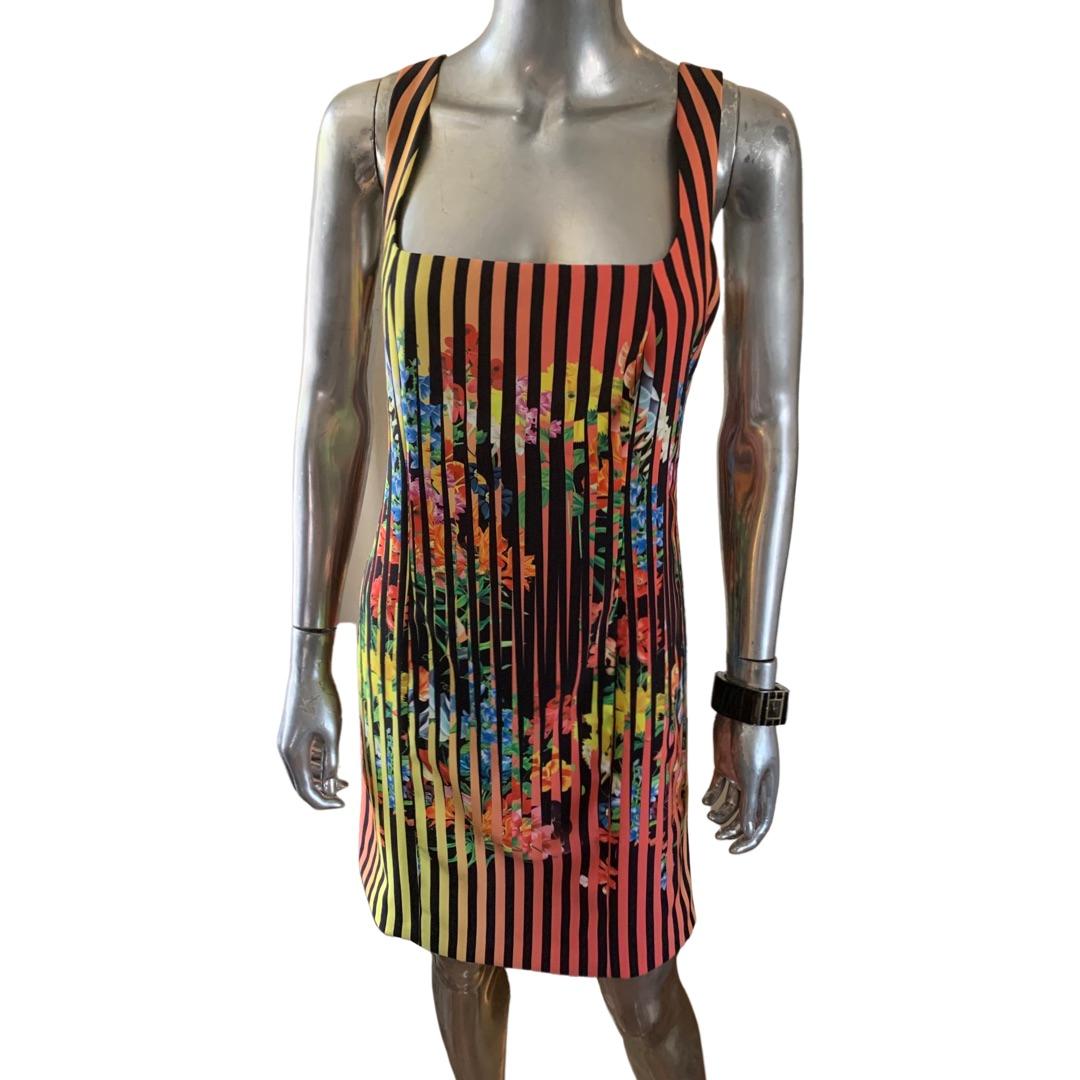 Mary Katrantzou Modern Floral Computerized Sleeveless Summer Dress, UK Size 10 For Sale 1