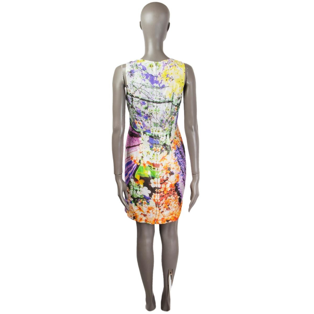 MARY KATRANTZOU multicolor viscose FLORAL PRINTED SLEEVELESS SHIFT Dress 10 S In Excellent Condition For Sale In Zürich, CH