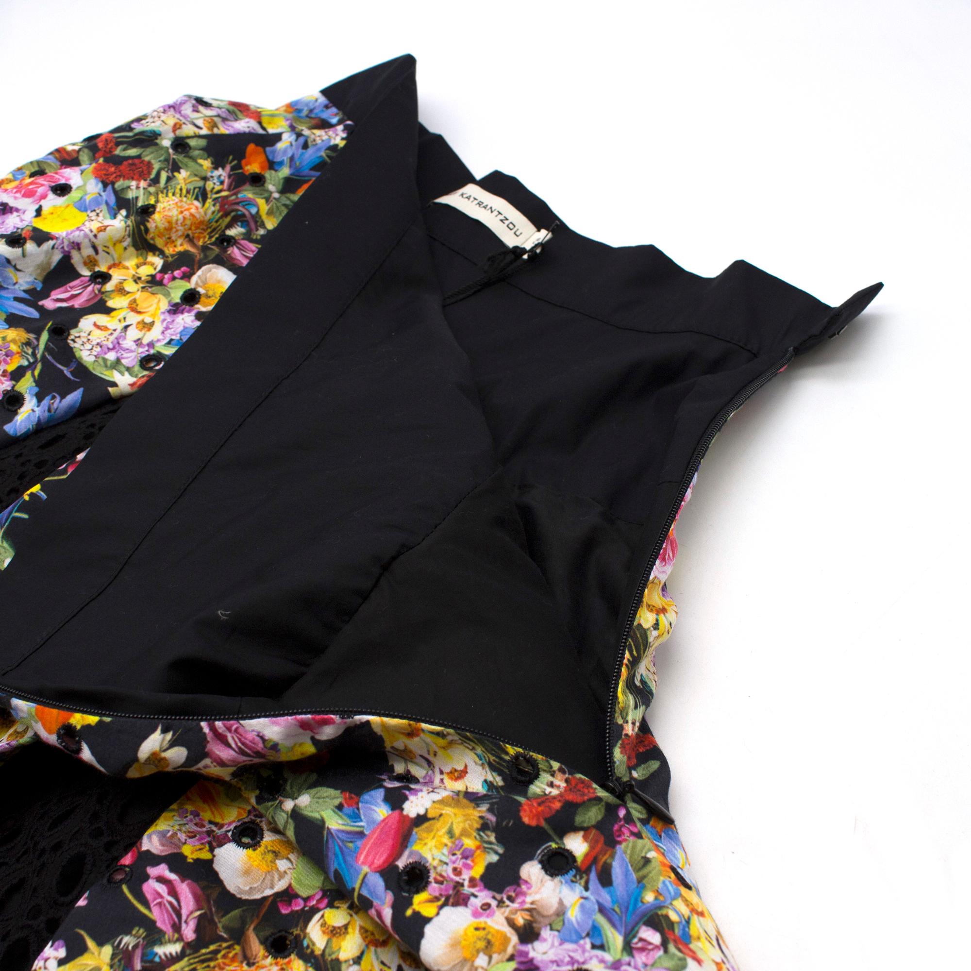 Black Mary Katrantzou Warley Floral Crochet Pleated Midi Skirt US 6 For Sale