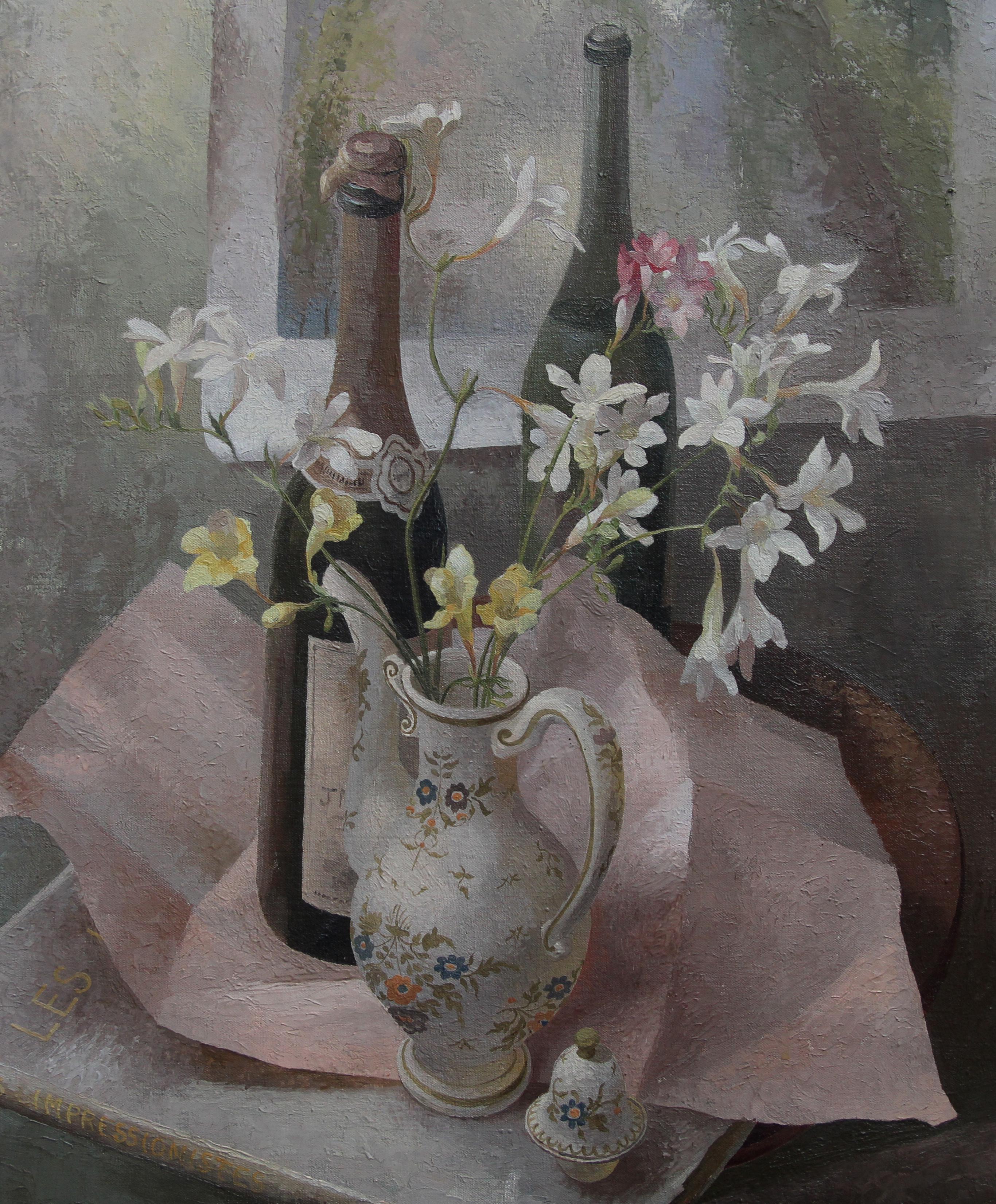 Französische Kaffeekanne – britische Ausstellungskunst 1960er Jahre, Blumenstillleben, Ölgemälde (Realismus), Painting, von Mary Kent Harrison