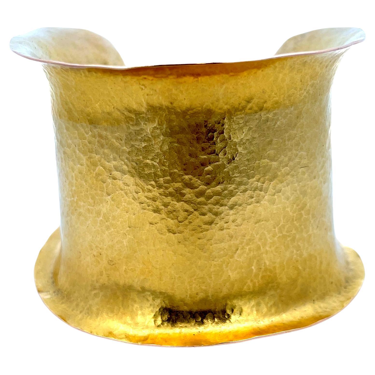 Mary Kretsinger Hammered Cuff 20K Yellow Gold For Sale