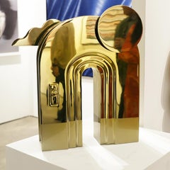 „Dream Portal(ble) Golden“-Skulptur aus Edelstahl und vergoldetem Goldblech