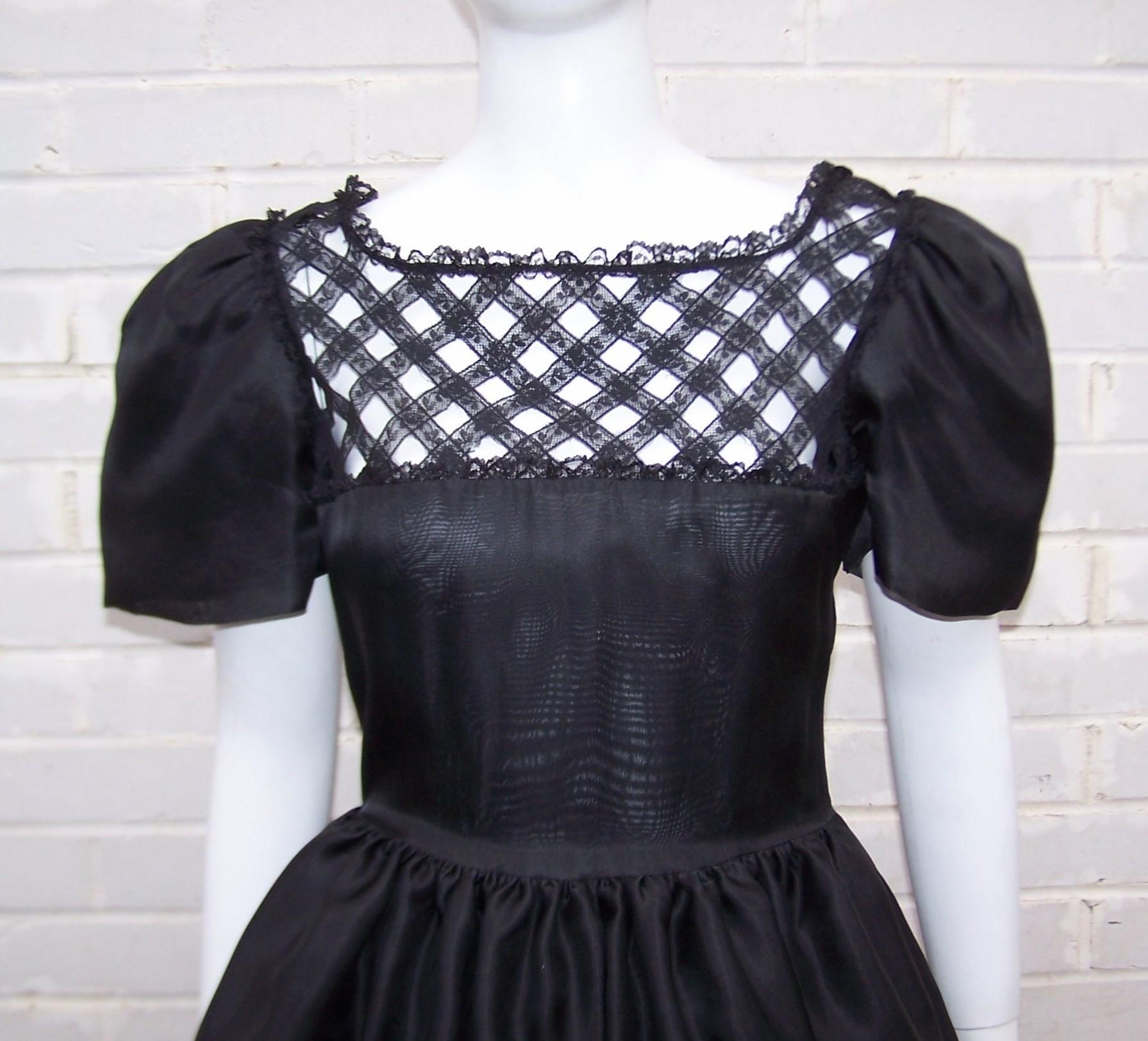Mary McFadden Black Silk Organza Dress With Lace In Good Condition In Atlanta, GA
