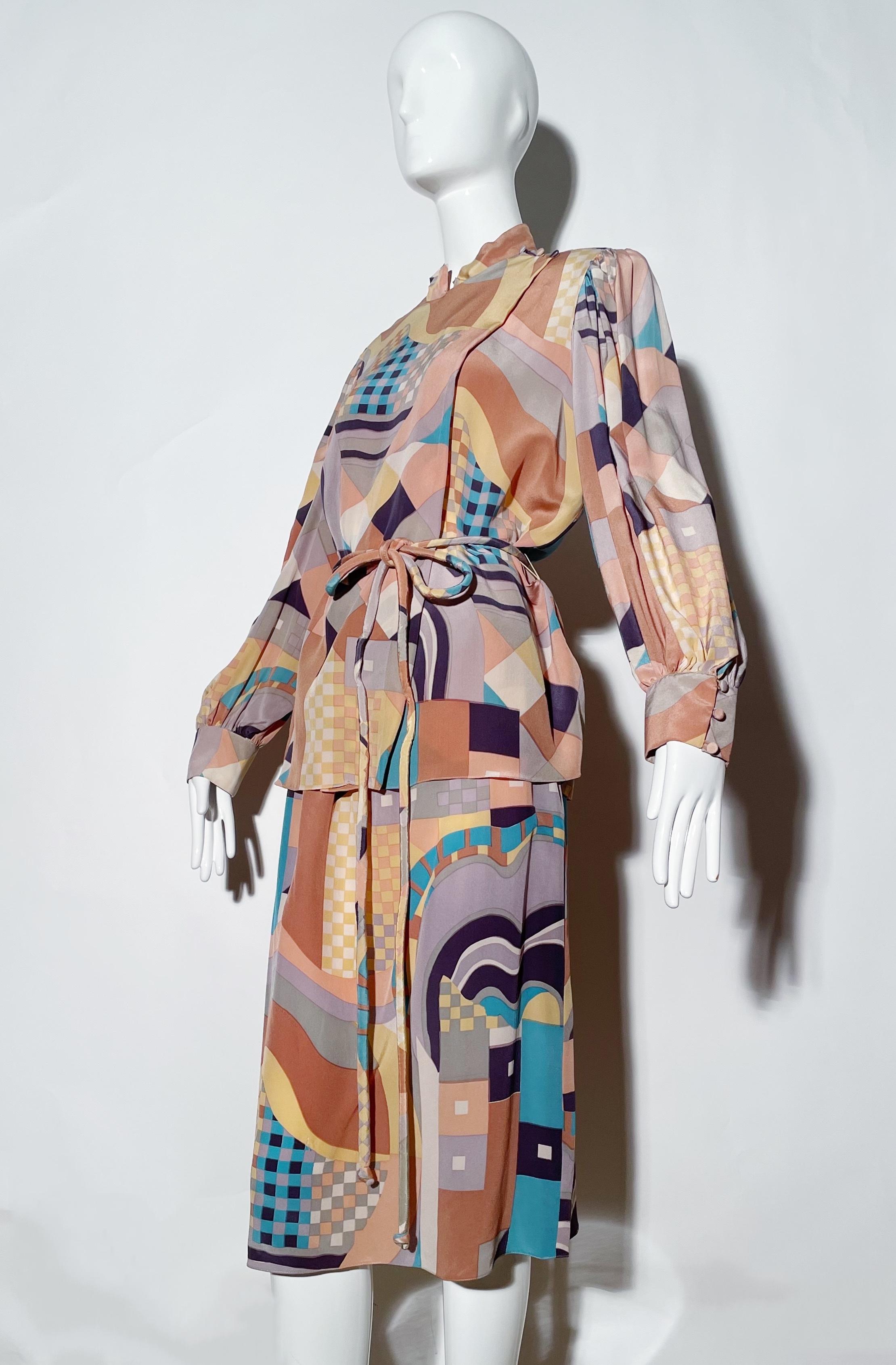Mary McFadden Blouse and Skirt Set  For Sale 3