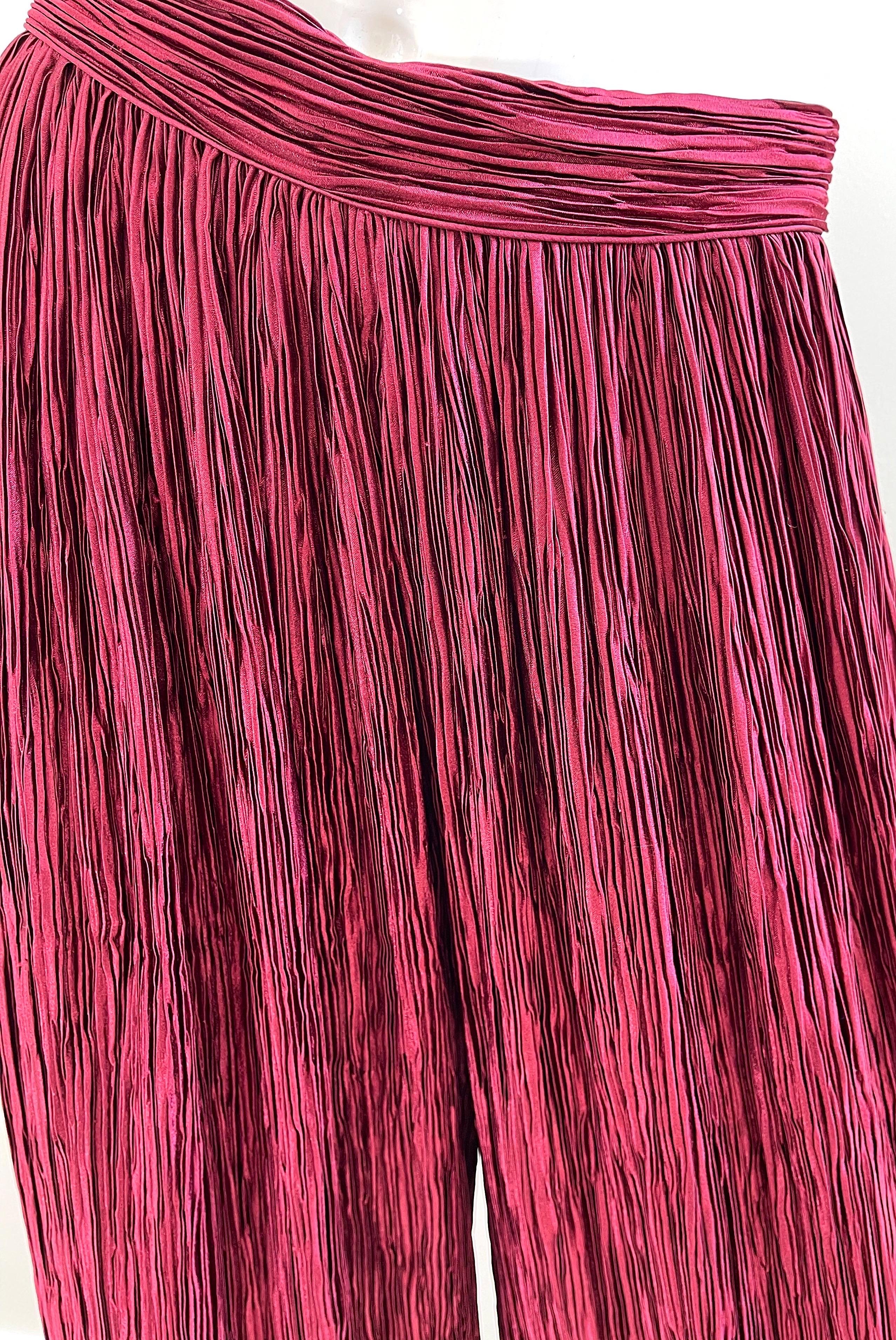 Mary McFadden Couture 1990s Burgundy Size 4 Pleated Wide Leg Palazzo 90s Pants  For Sale 7