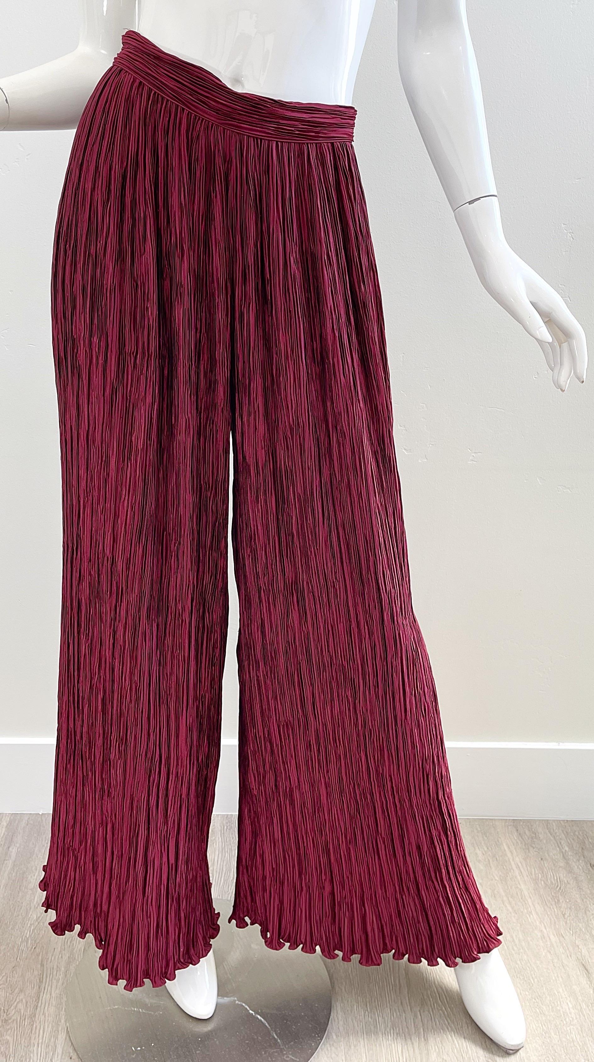 Mary McFadden Couture - Pantalon Palazzo à jambes larges plissé, taille 4, bourgogne, années 1980  Pour femmes en vente