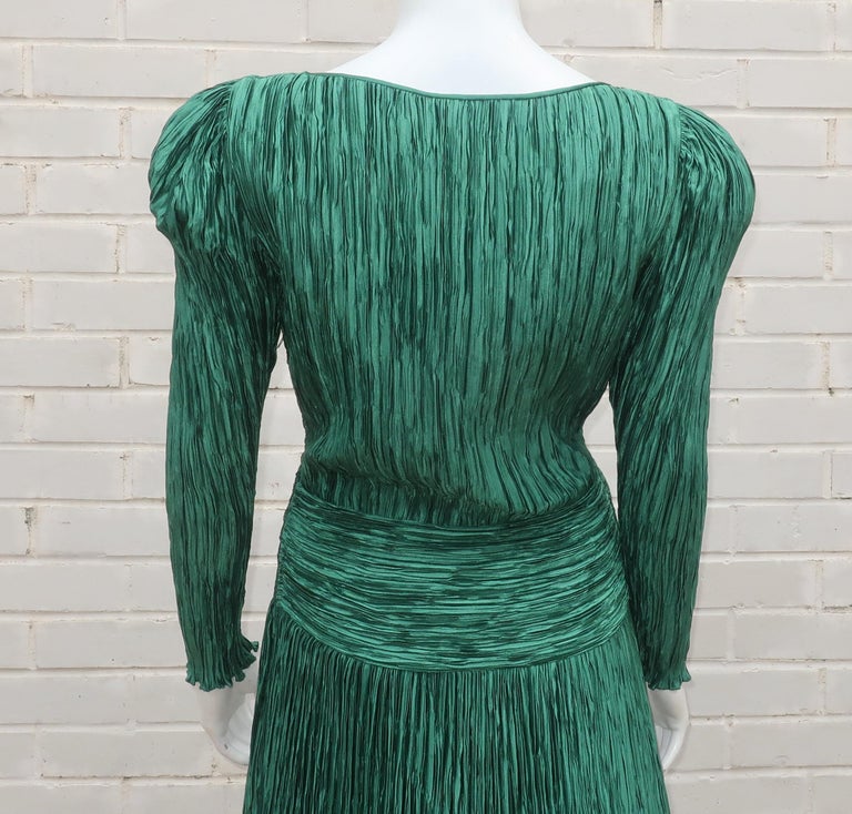 Mary McFadden Couture Emerald Green Cocktail Dress, 1980's For Sale 5