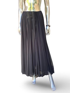 Mary McFadden COUTURE Iconic Pleated Black Chiffon Skirt Size 6