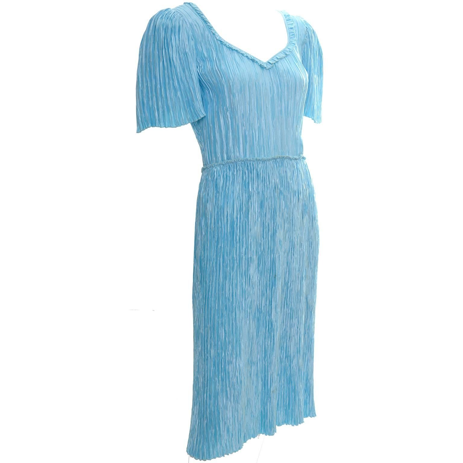 Women's Mary McFadden Couture Vintage Dress Blue Fortuny Style Pleats in Size 4 For Sale
