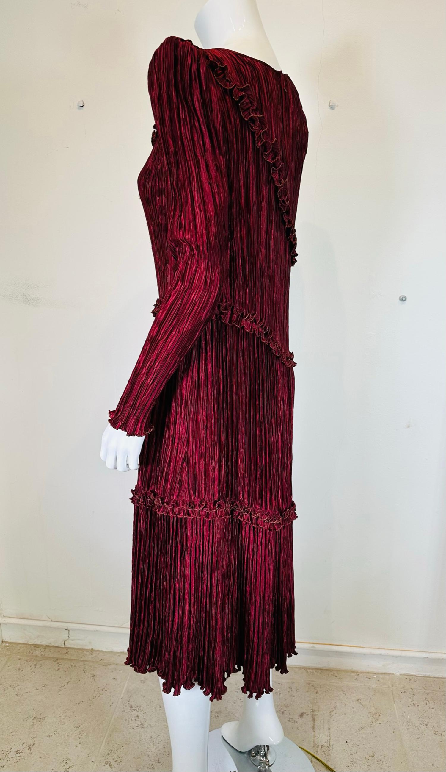 Mary McFadden Garnet & Gold Pleated Peaked Shoulder Asymmetrical Hem Dress 1970s For Sale 4