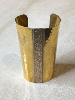 Mary McFadden Große Goldmanschette