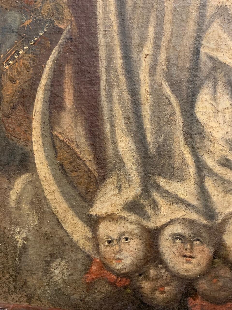 Canvas Mary Queen of Heaven - Early 17th Century Spanish Colonial oil on canvas For Sale