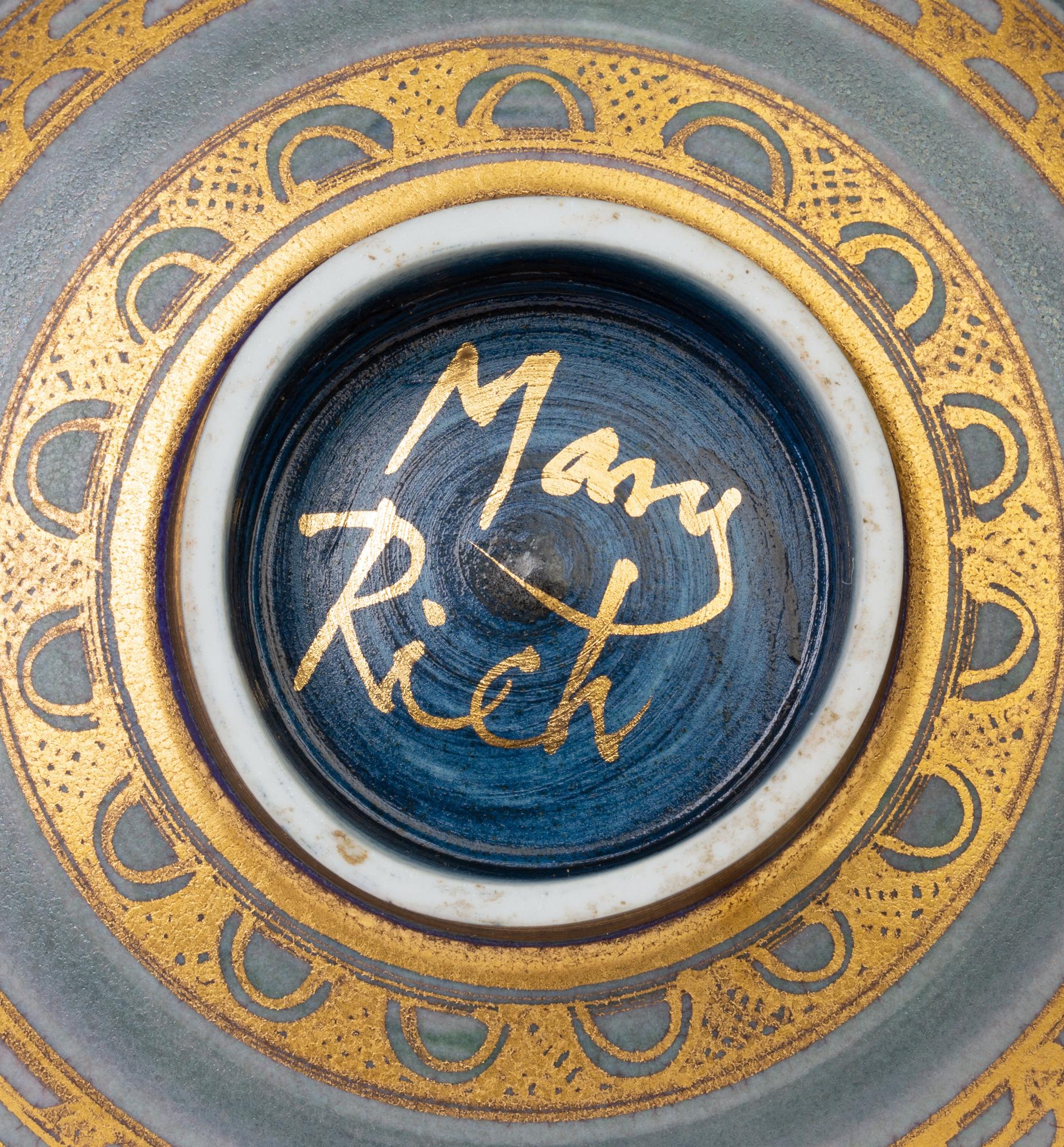 Mary Rich Islamic Influence Gold Lustre Patterned Porcelain Studio Pottery Bowl In Good Condition In Bishop's Stortford, Hertfordshire