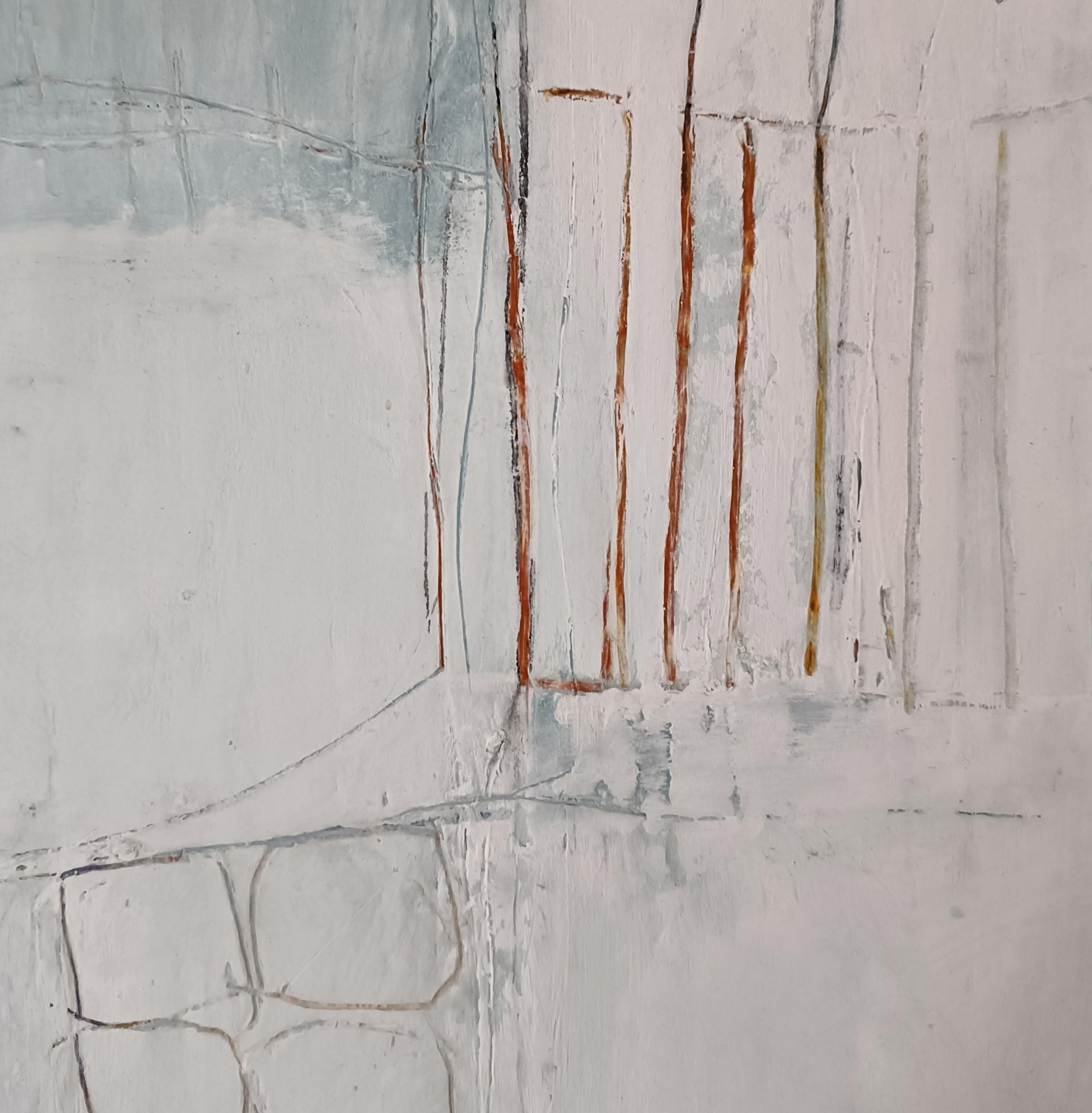 Meet Me by the Wall est une peinture originale de Mary Scott. Il s'agit d'une peinture abstraite dans une palette minimale de teintes froides turquoise, blanches et grises, inspirée par le paysage marin du port de St Ives. Réalisée avec de la