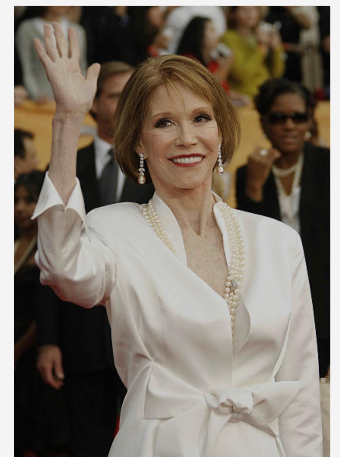 Orecchini Mary Tyler Moore con foto Orecchini con perle finte da 2,25