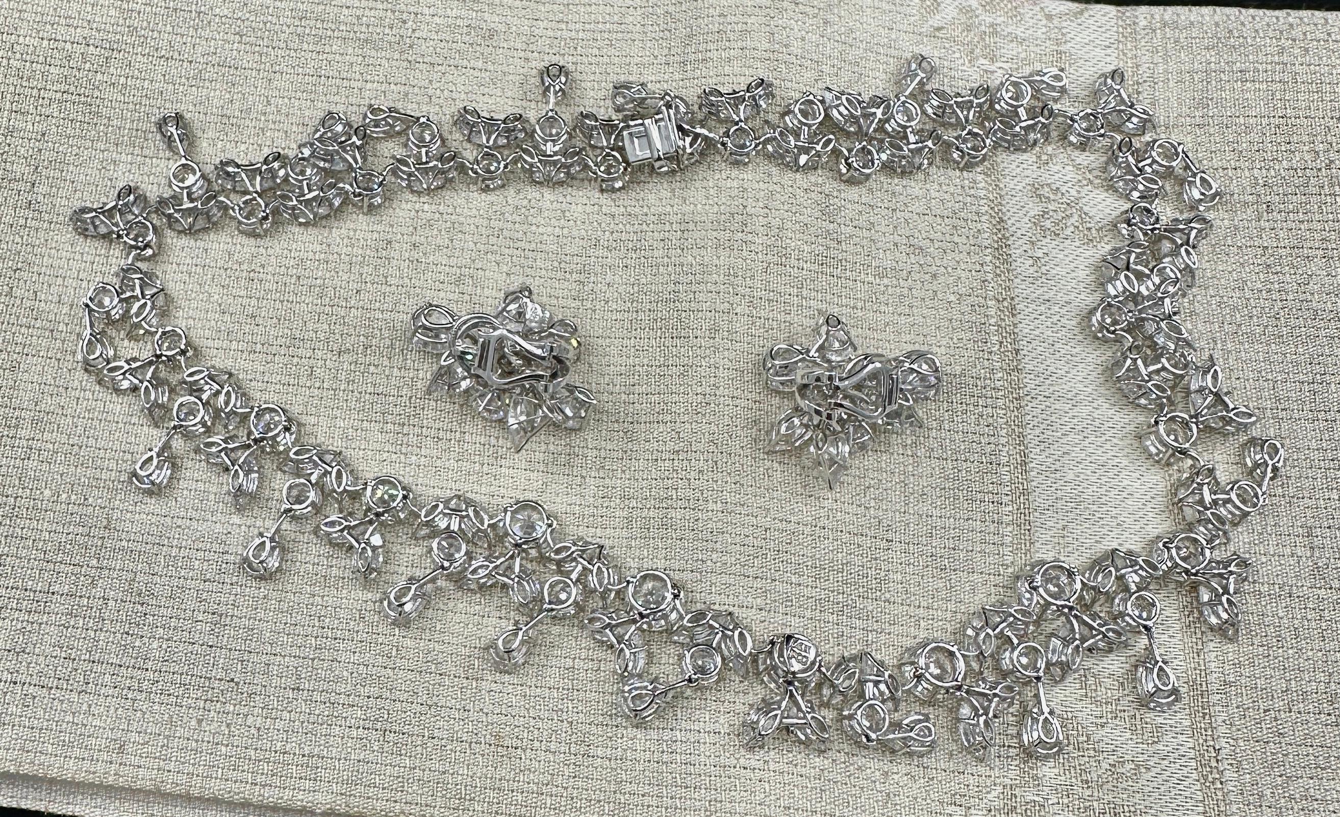 Collana e orecchini A.A. Moore in oro bianco 14 carati 89 grammi Foto CZ in vendita 10