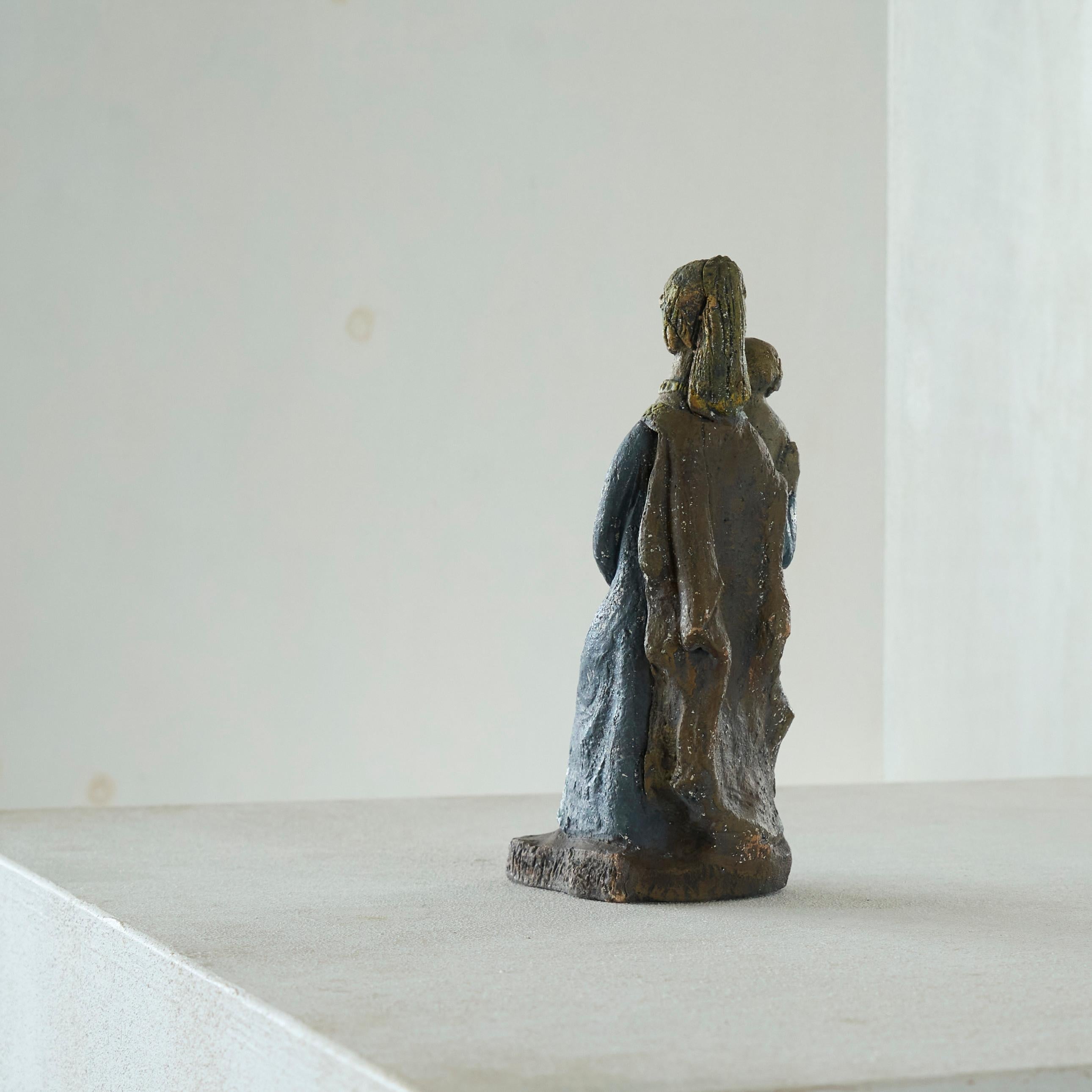 Maria mit Kind Skulptur aus Ton Frühes 20. Jahrhundert im Angebot 5