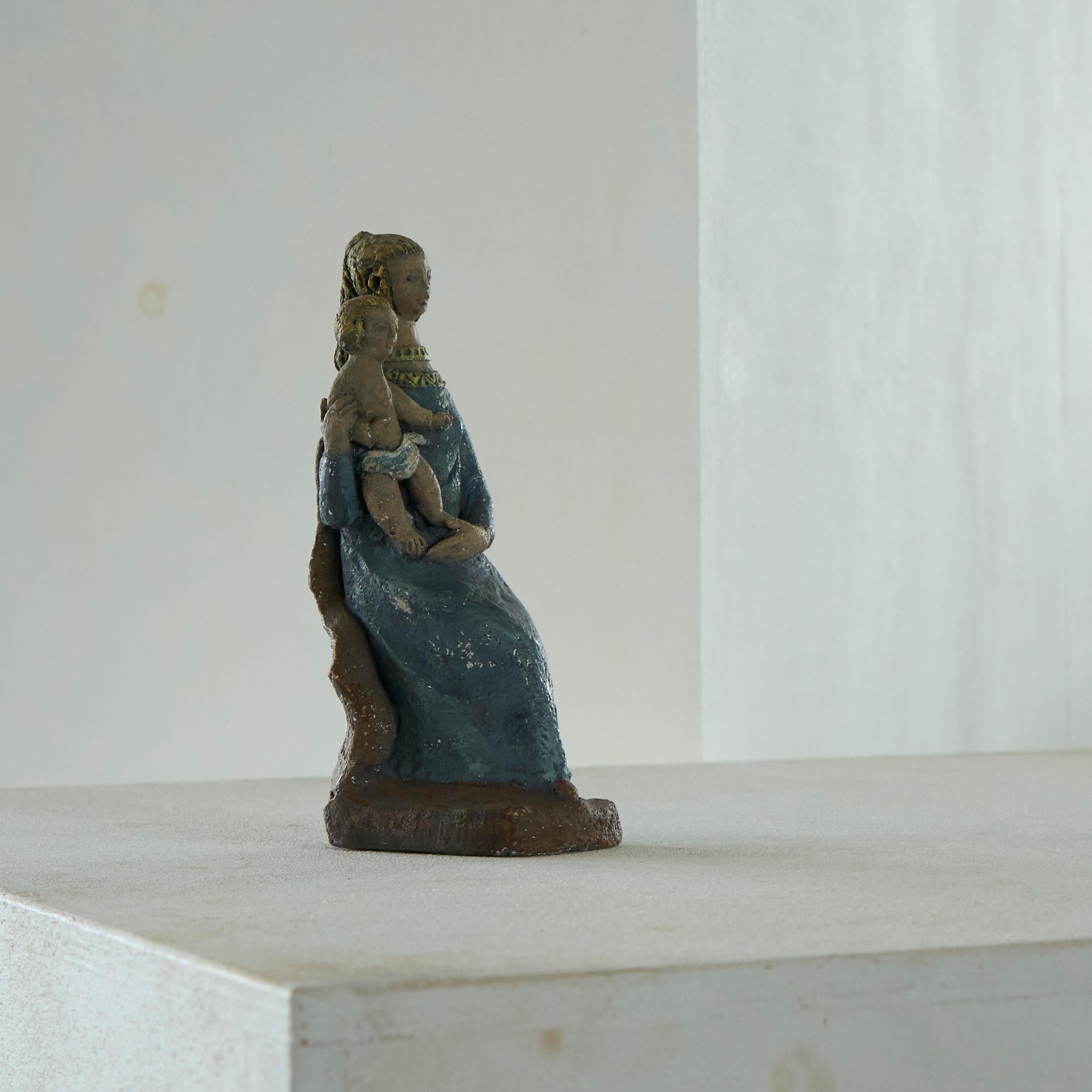 Maria mit Kind Skulptur aus Ton Frühes 20. Jahrhundert im Angebot 2