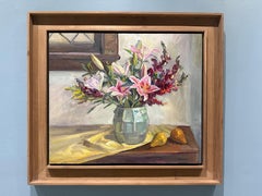 "Welcome Home", pittura a olio, fiori colorati e graziosi in vaso su tavolo, natura morta