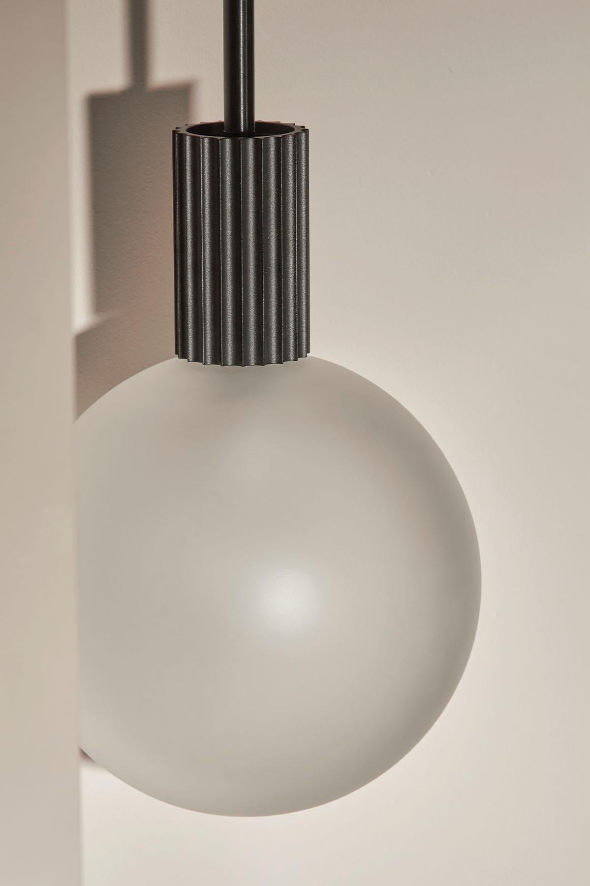 Aluminium Marz Designs,ttalos, 200 lampe à suspension en vente