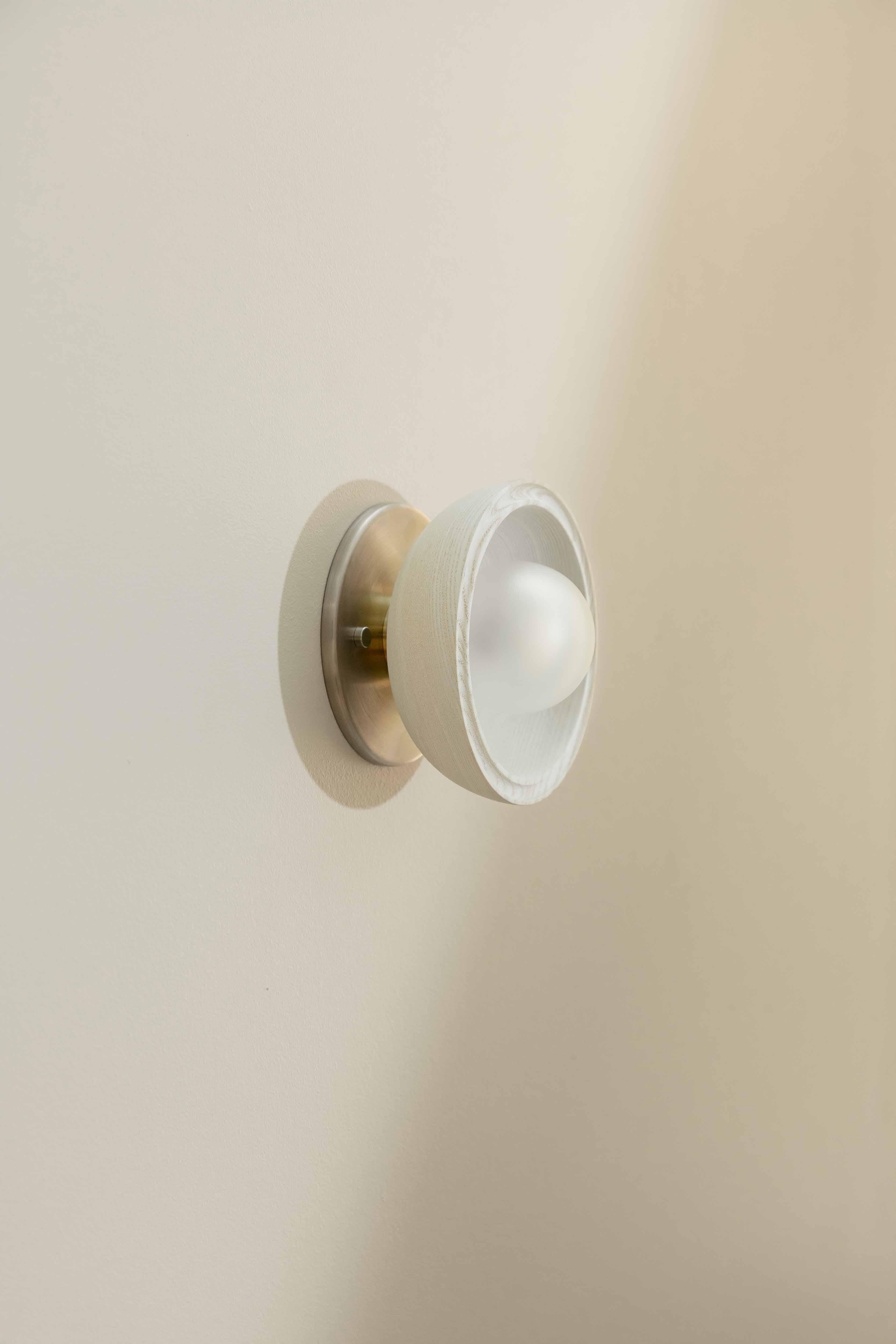 Marz Designs, "Sconce di superficie Selene, Mini", Sconce di superficie in legno