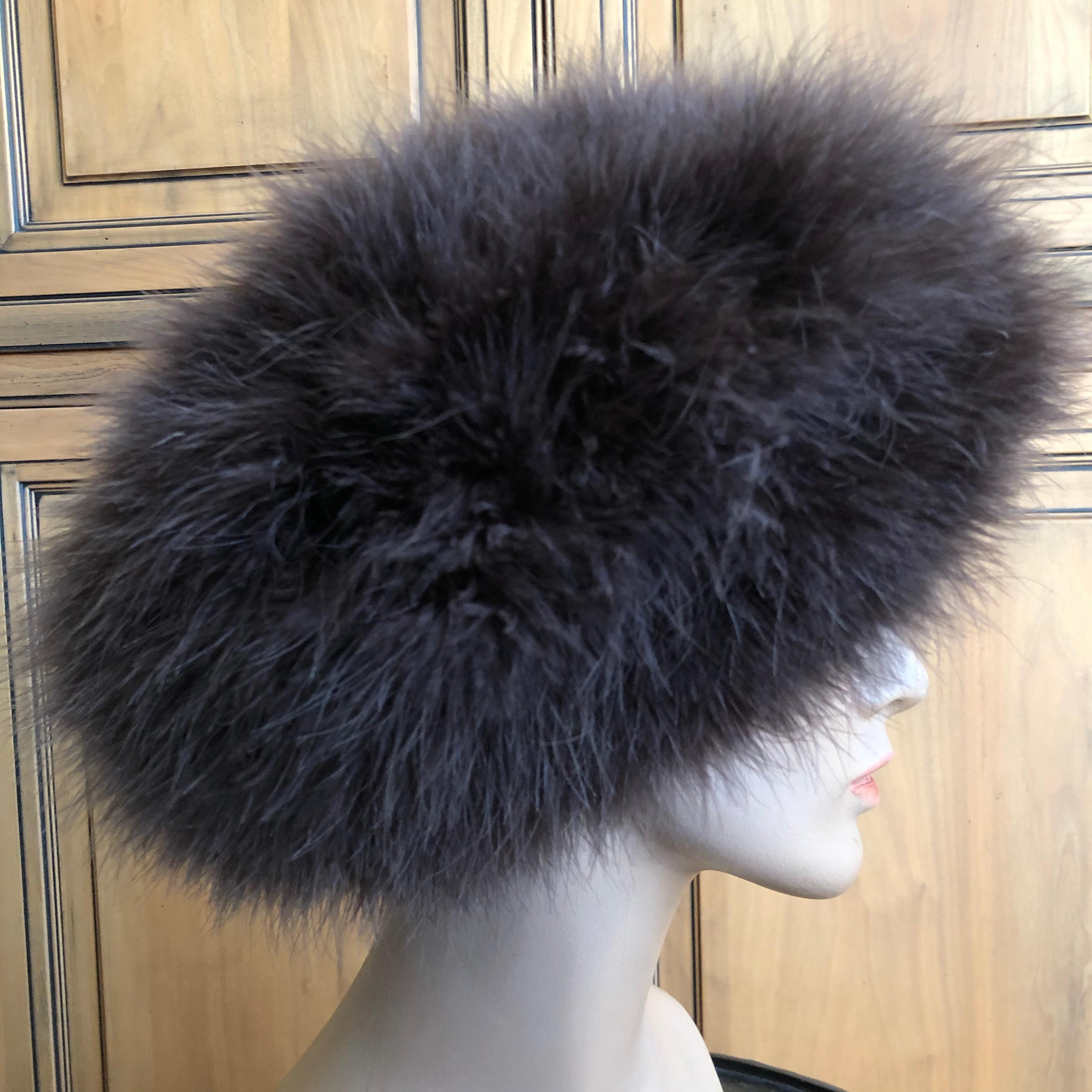Marzi Firenze 1980's Black Feather Knit Beret Hat for Neiman Marcus In Excellent Condition In Cloverdale, CA
