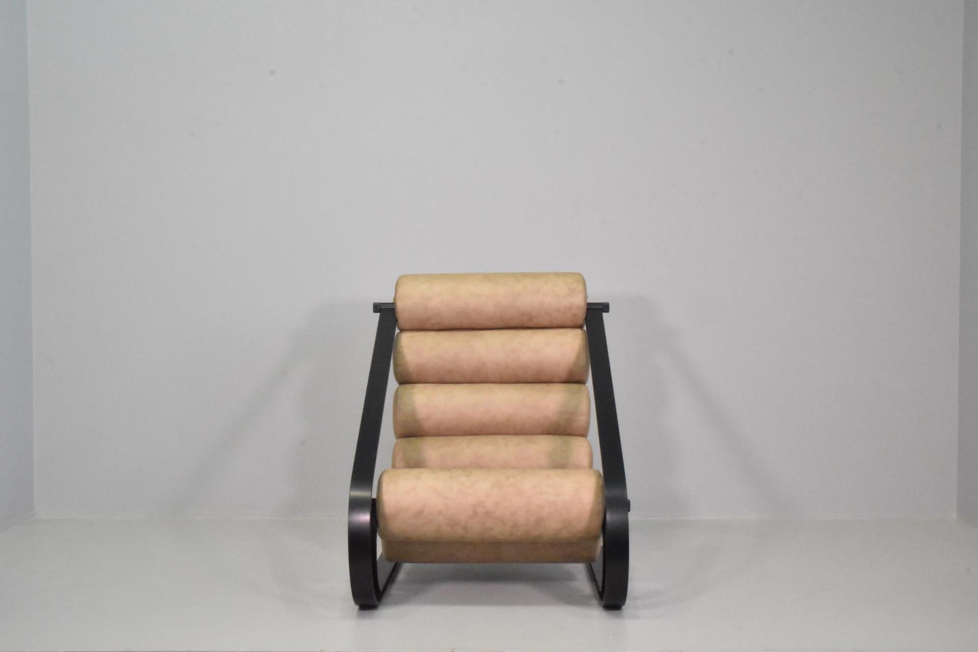 Mid-Century Modern Marzio Cecchi 'Balestra' Lounge Chair Con Pouff by Studio Most For Sale
