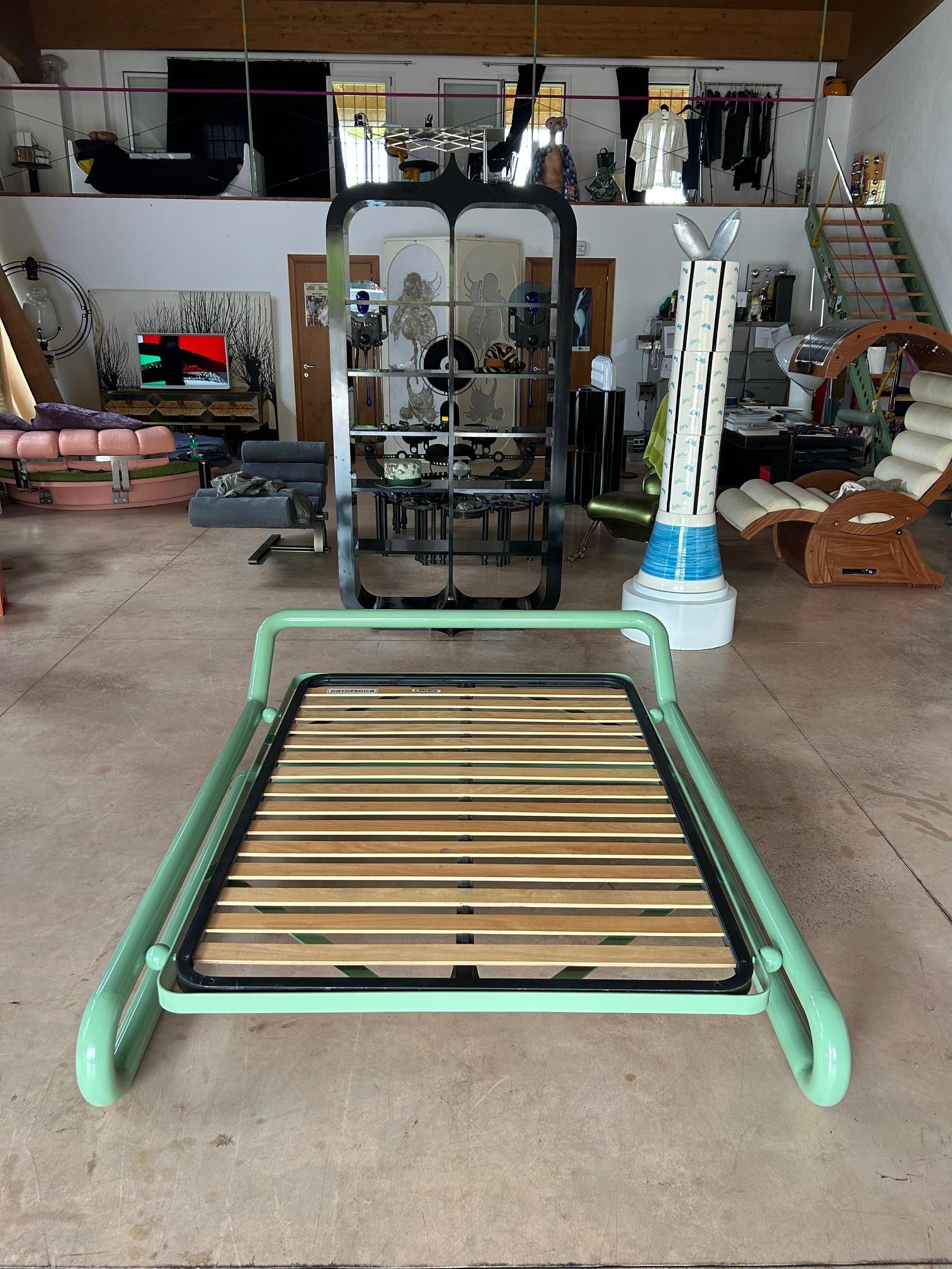 Marzio Cecchi cantilevered bed by Studio Most, Italy, 1960s In Excellent Condition For Sale In Padova, IT