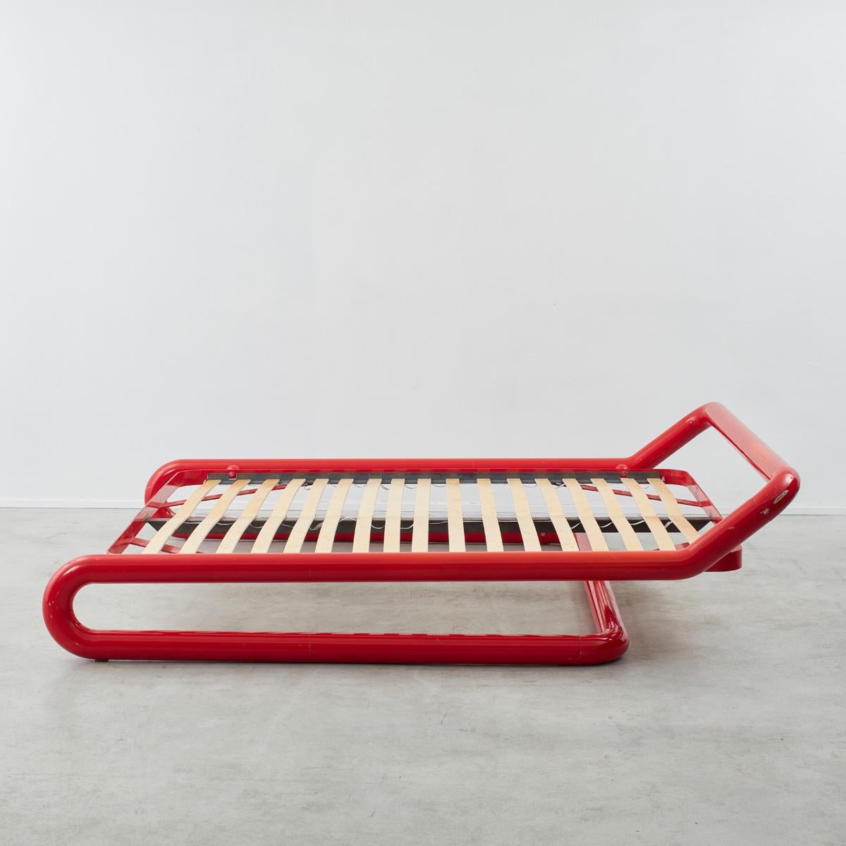 Enameled Marzio Cecchi cantilevered bed frame for Studio Most, Italy, 1960s