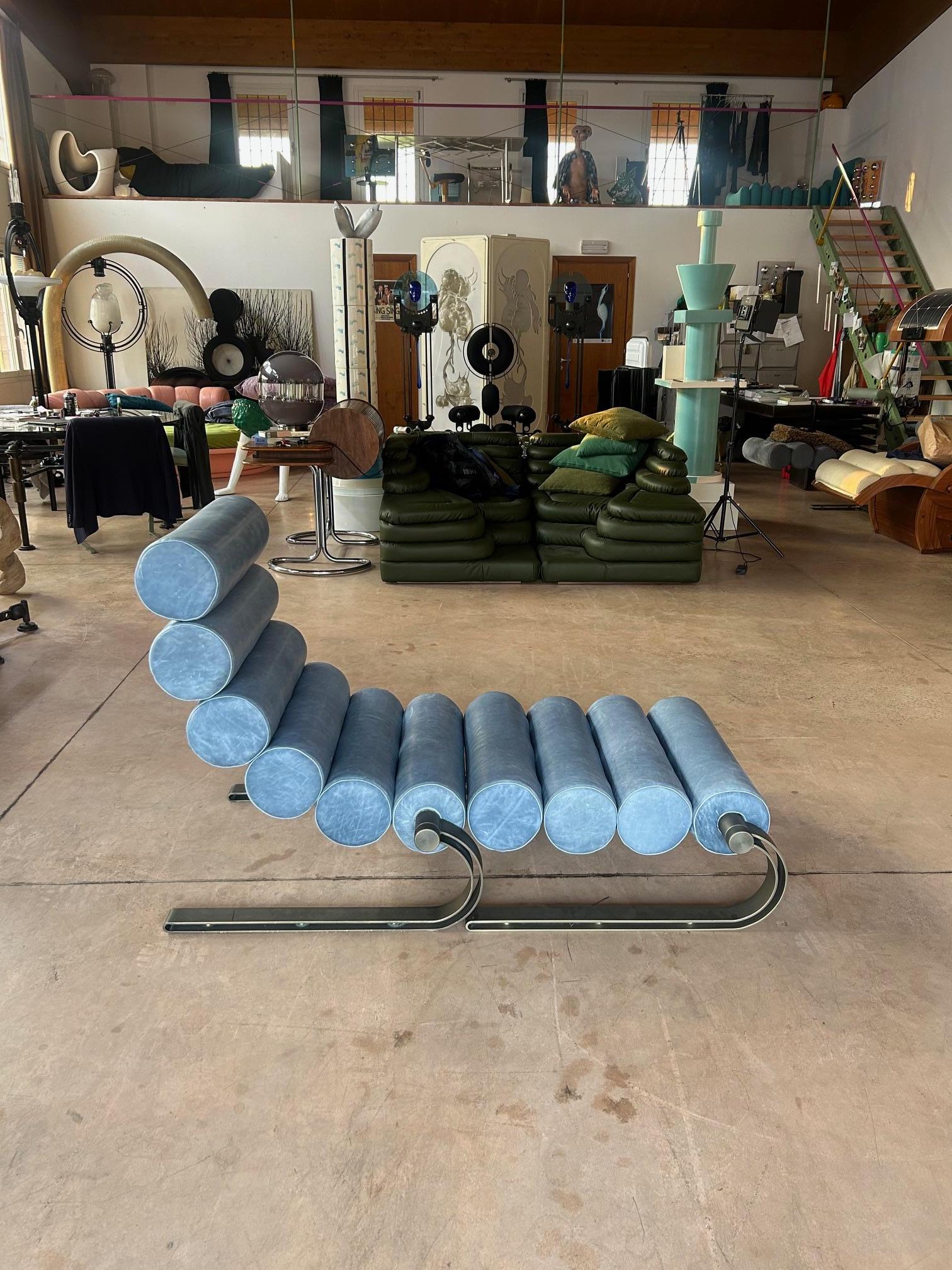 Marzio Cecchi floating Crossbow armchair with ottoman, Italy, 1970s For Sale 3