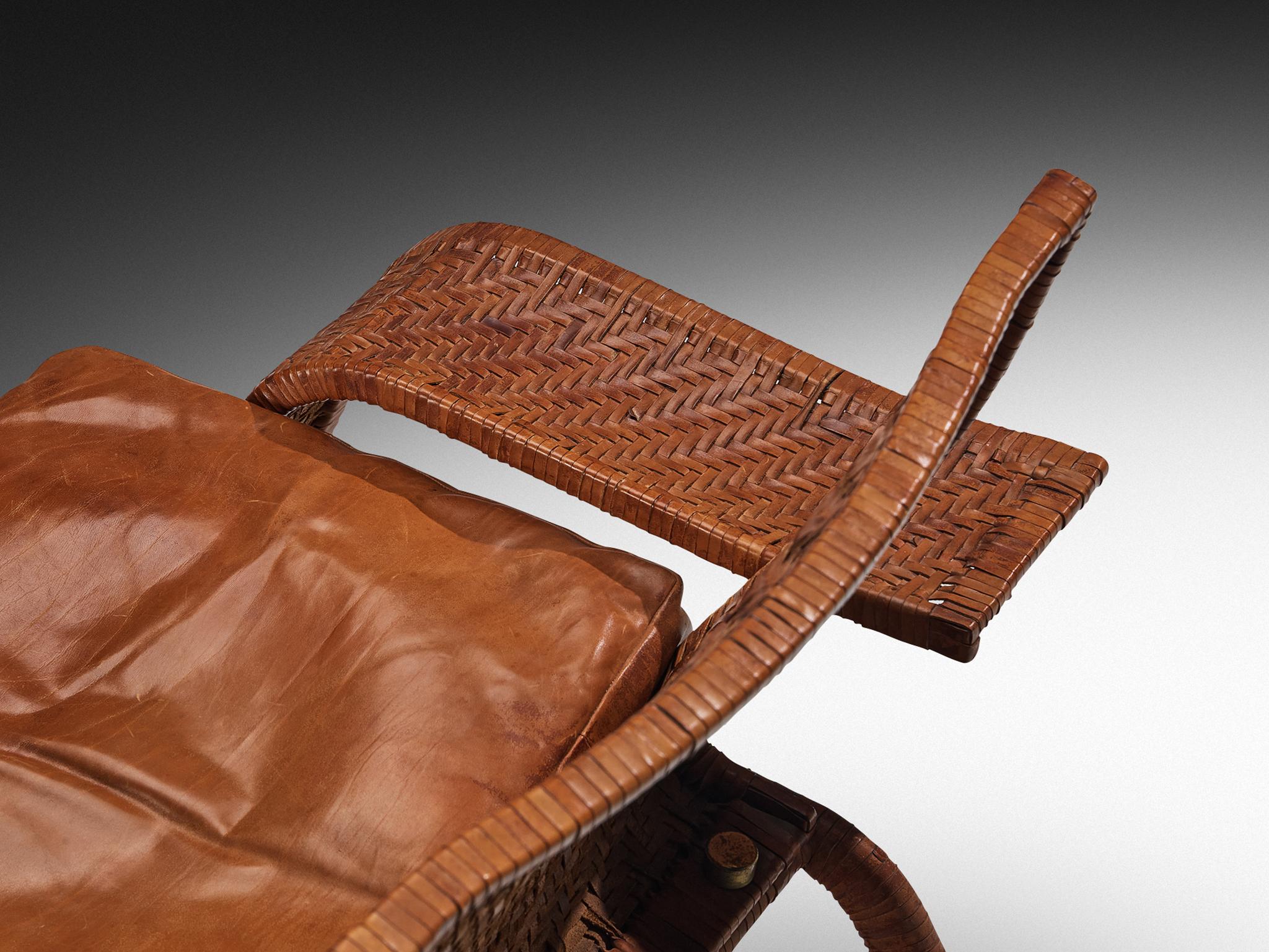 Fin du 20e siècle Marzio Cecchi for Studio Most Lounge Chair in Woven Cognac Leather en vente
