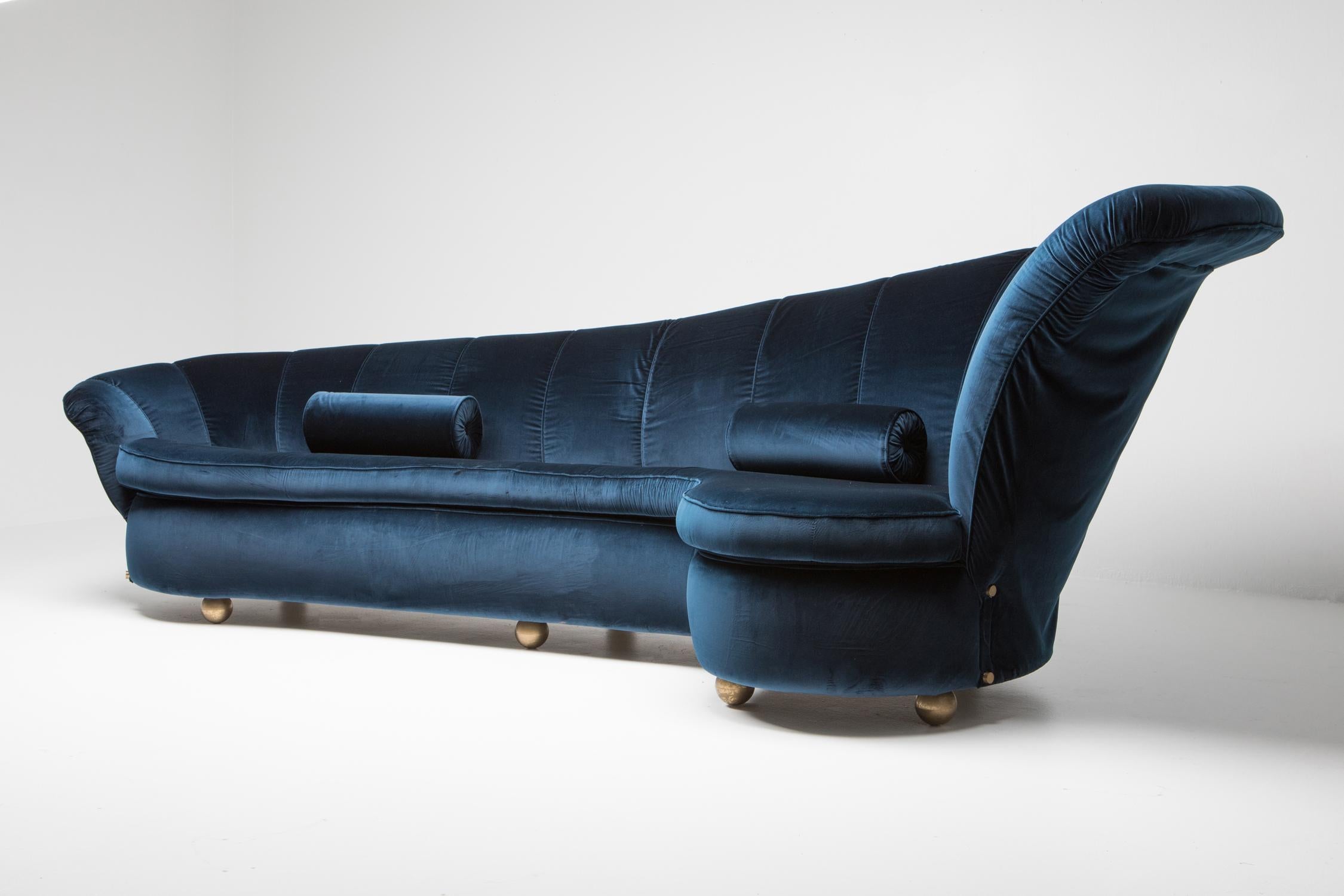 Baroque Marzio Cecchi One-of-a-kind Sofa in Blue Velvet