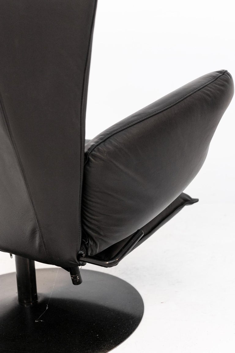 Marzio Cecchi Pair of Black Leather Armchairs For Sale 1