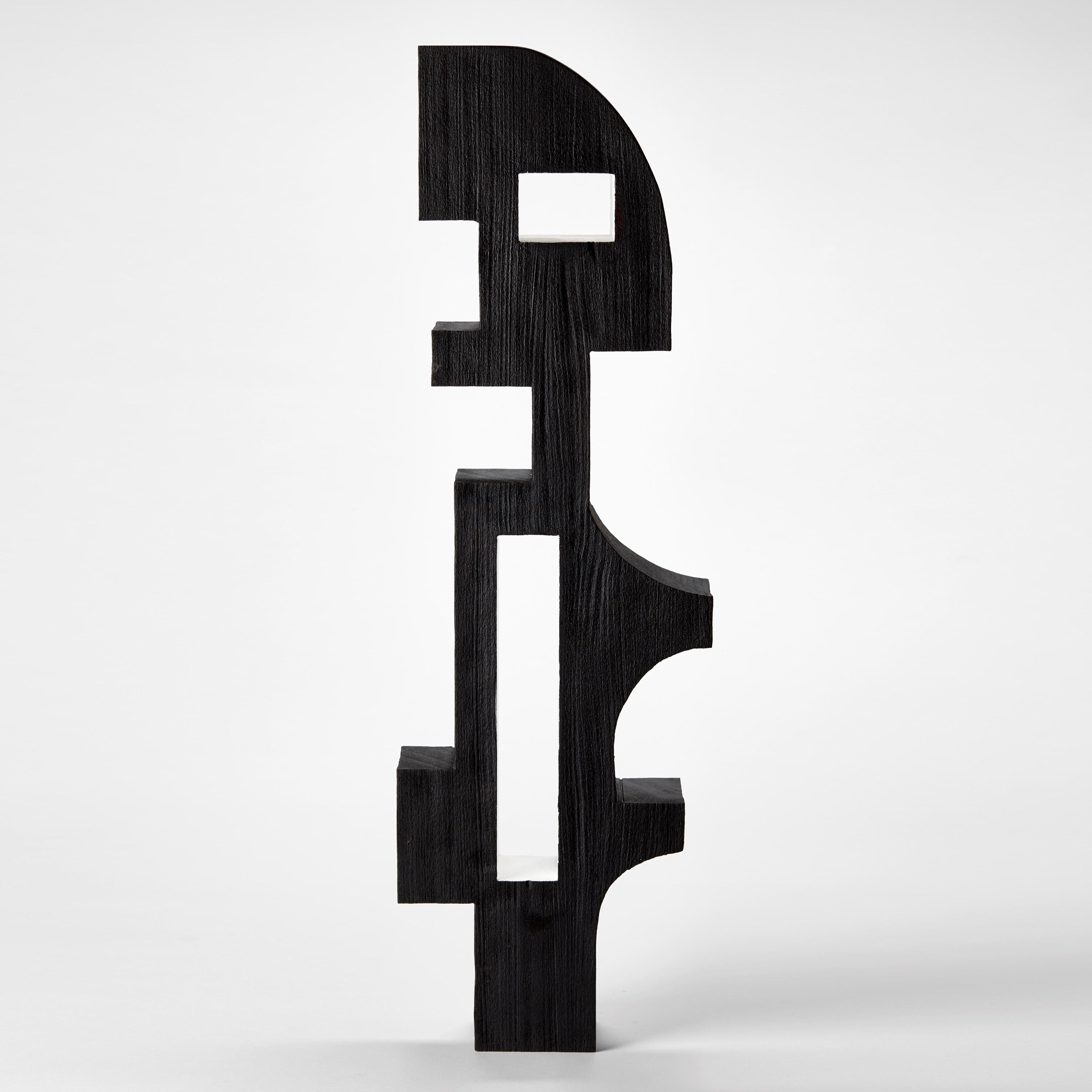 Masai 0,1, abstraktes figuratives Kunstwerk aus schwarz-weißem Sapele-Holz von Donald Baugh (Handgefertigt) im Angebot