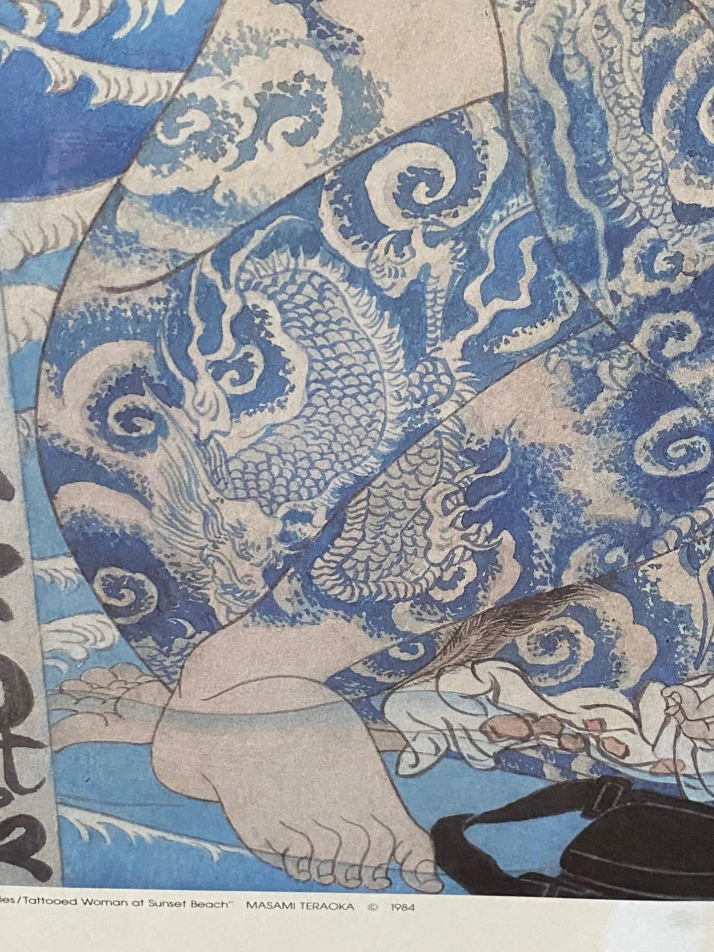Masami Teraoka Ausstellungslithografie Poster Tätowierte Frau am Strand bei Sonnenuntergang, 1984 im Angebot 7