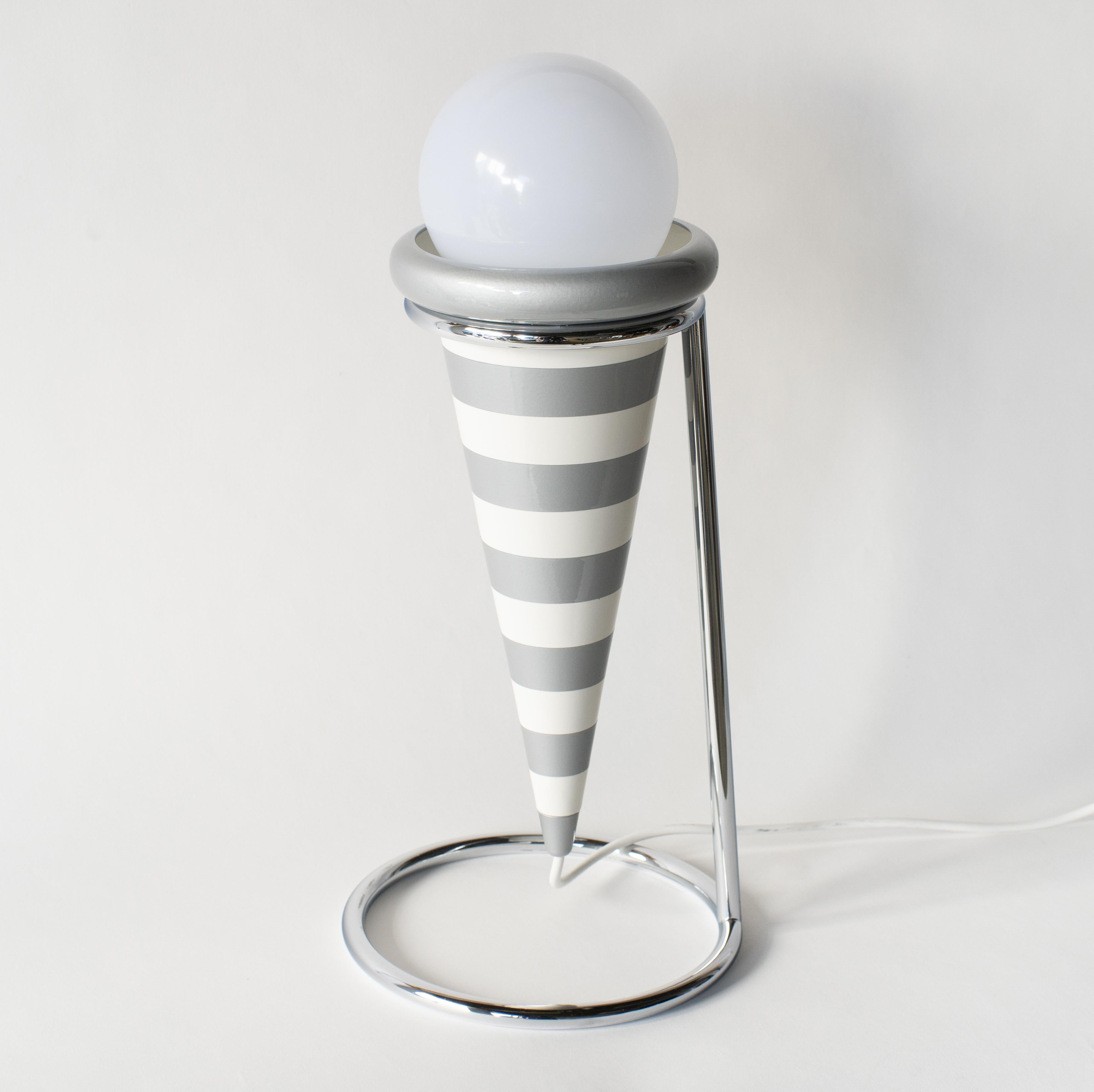 Gelato table lamp designed by Masanori Umeda. 
E27 light bulb. 100V-250V available.