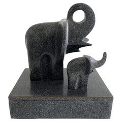 Boîte d'éléphant « Kuki » Masatoyo Kishi en granit moulé avec incrustation en bronze