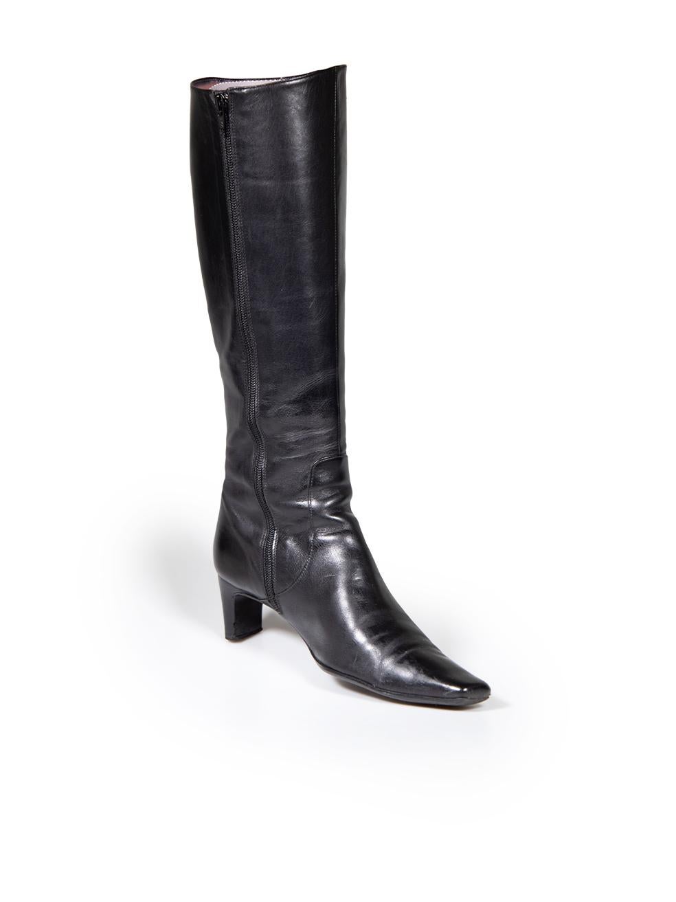 CONDITION is Very good. Minimal wear to boots is evident. General wear to soles, with an indent to the left shoe heel on this used Mascaró designer resale item.
 
 
 
 Details
 
 
 Black
 
 Leather
 
 Boots
 
 Knee high
 
 Kitten heel
 
 Point toe
