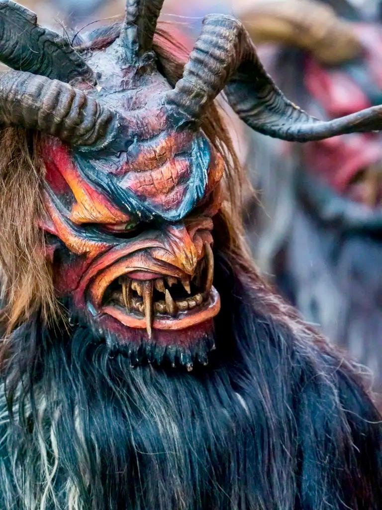 Maschera (UNICA) da Krampus in Legno Intagliato e Pelo Caprino - di Luca Pojer 10
