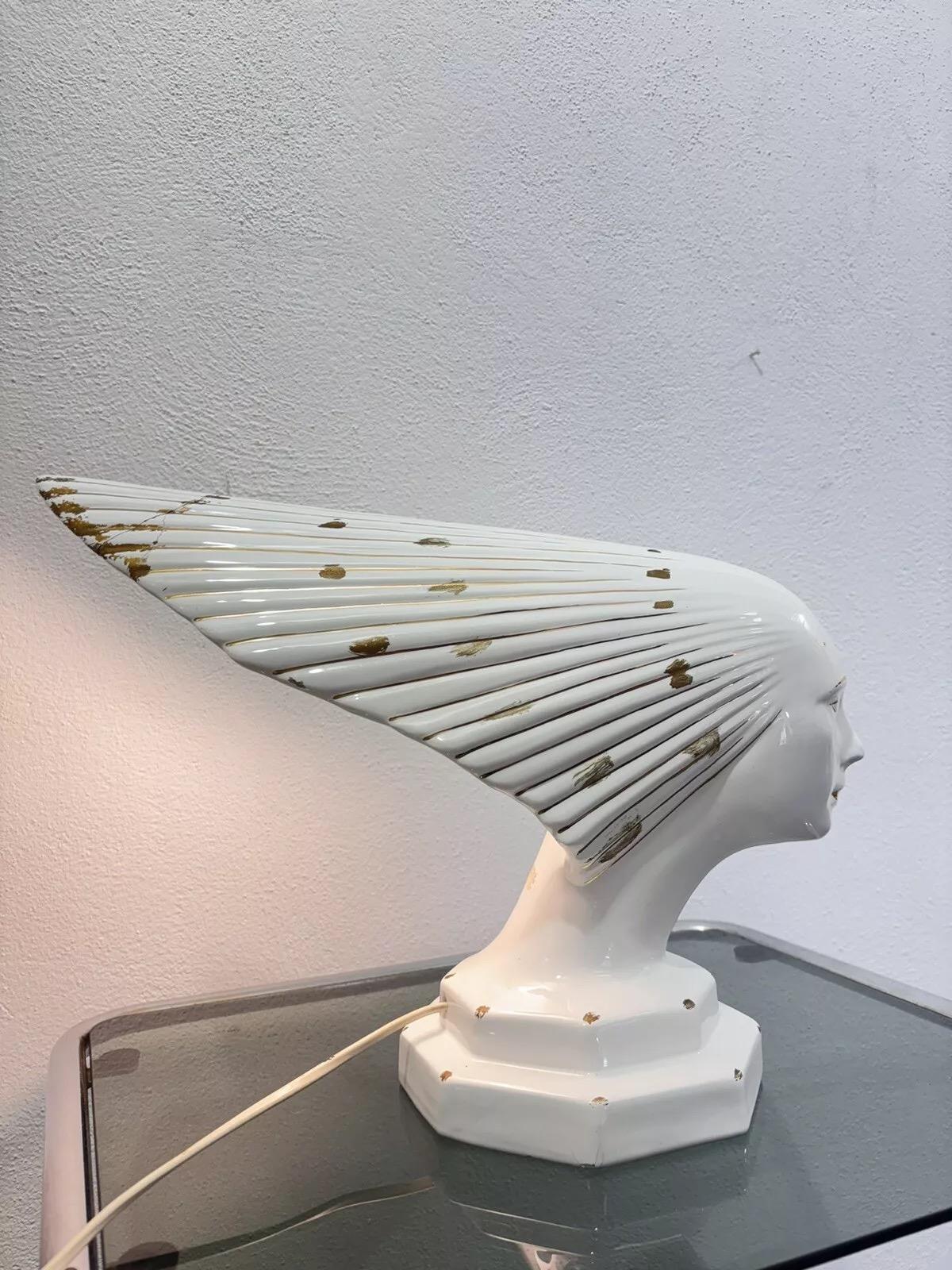 Lampe à poser Mascotte Art Déco René Lalique Style Victoire Bon état - En vente à Taranto, IT