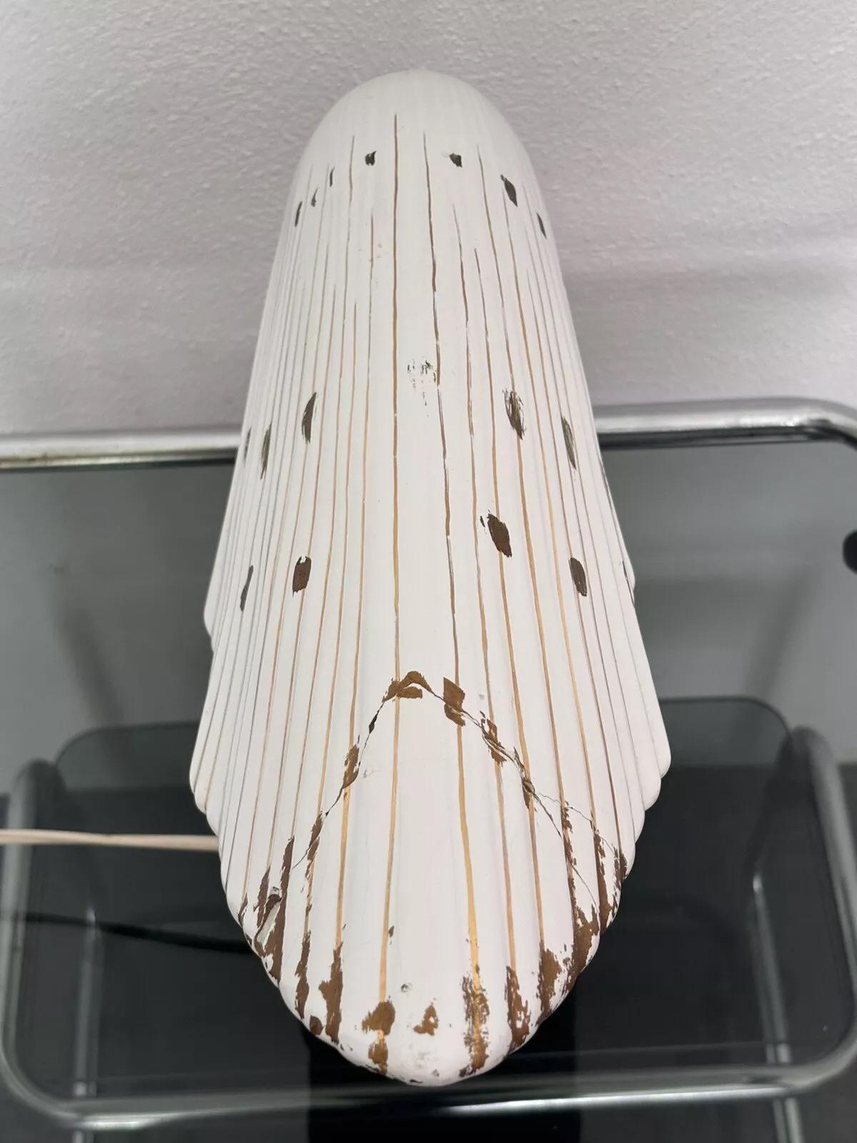 Lampe à poser Mascotte Art Déco René Lalique Style Victoire en vente 1