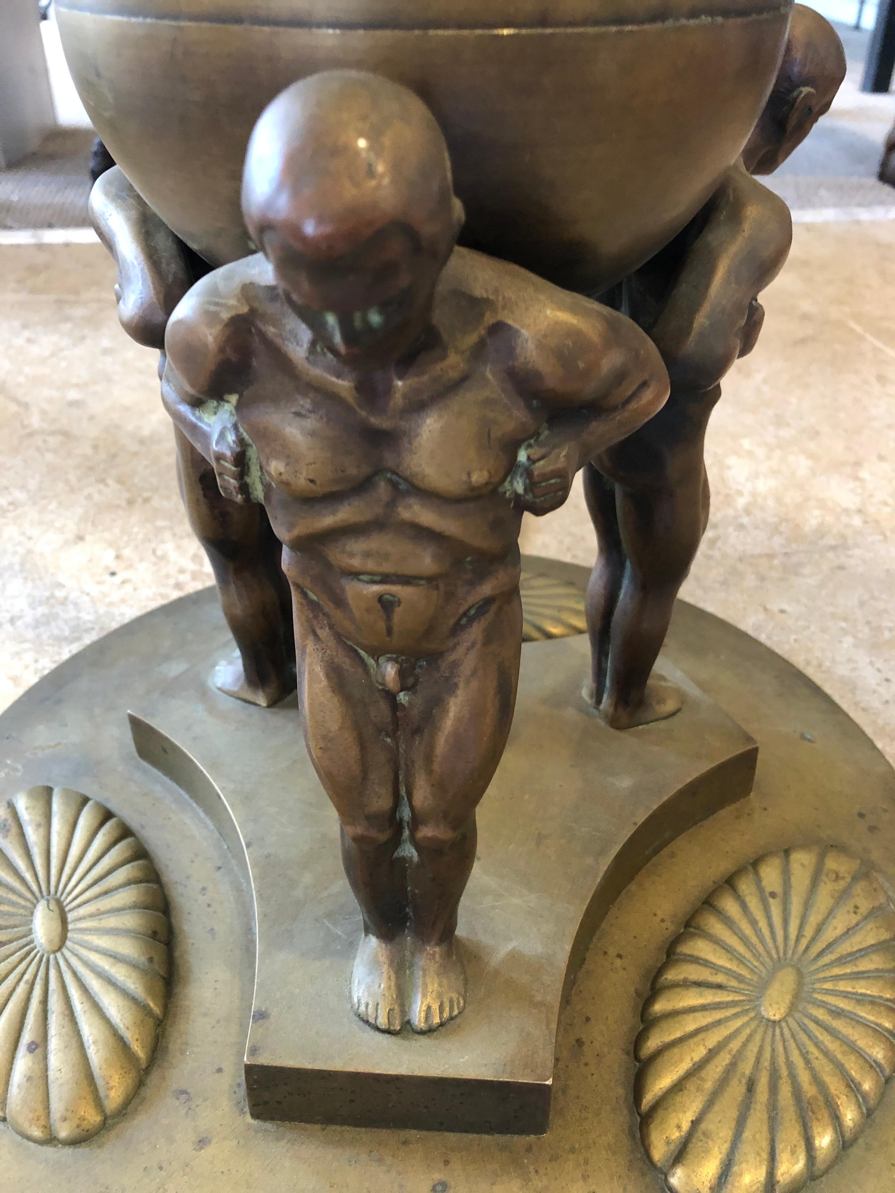 Masculine Jugendstil Muscular Nude männliche Bronze Stehlampe (Deutsch) im Angebot