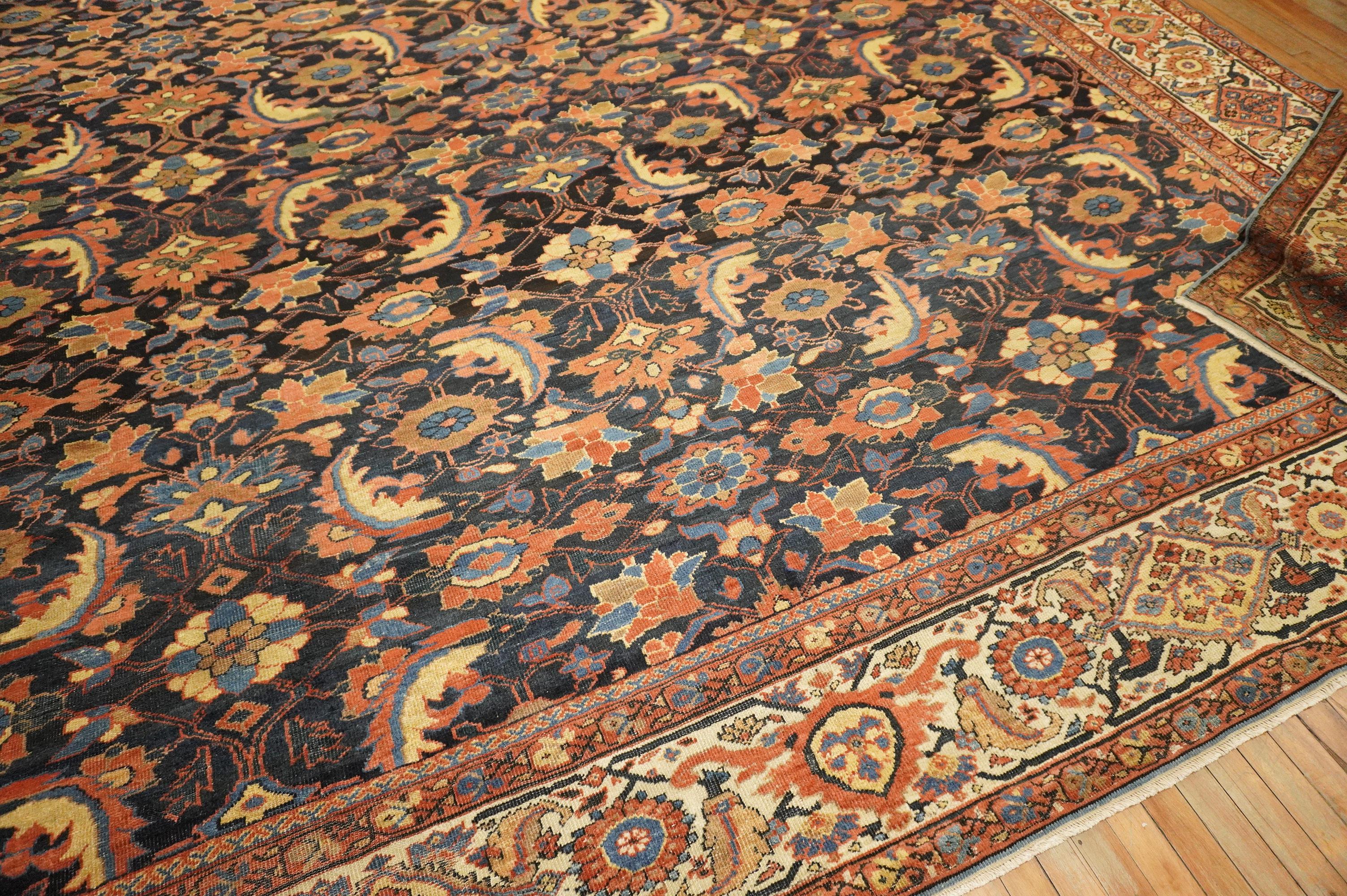 Masculine Large Antique Persian Mahal Sultanabad Rug, Early 20th Century For Sale 9