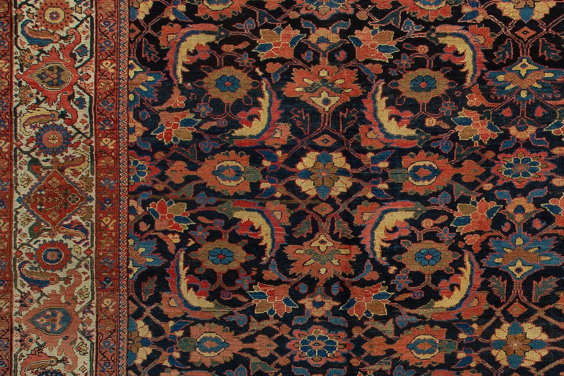 Hand-Woven Masculine Large Antique Persian Mahal Sultanabad Rug, Early 20th Century For Sale